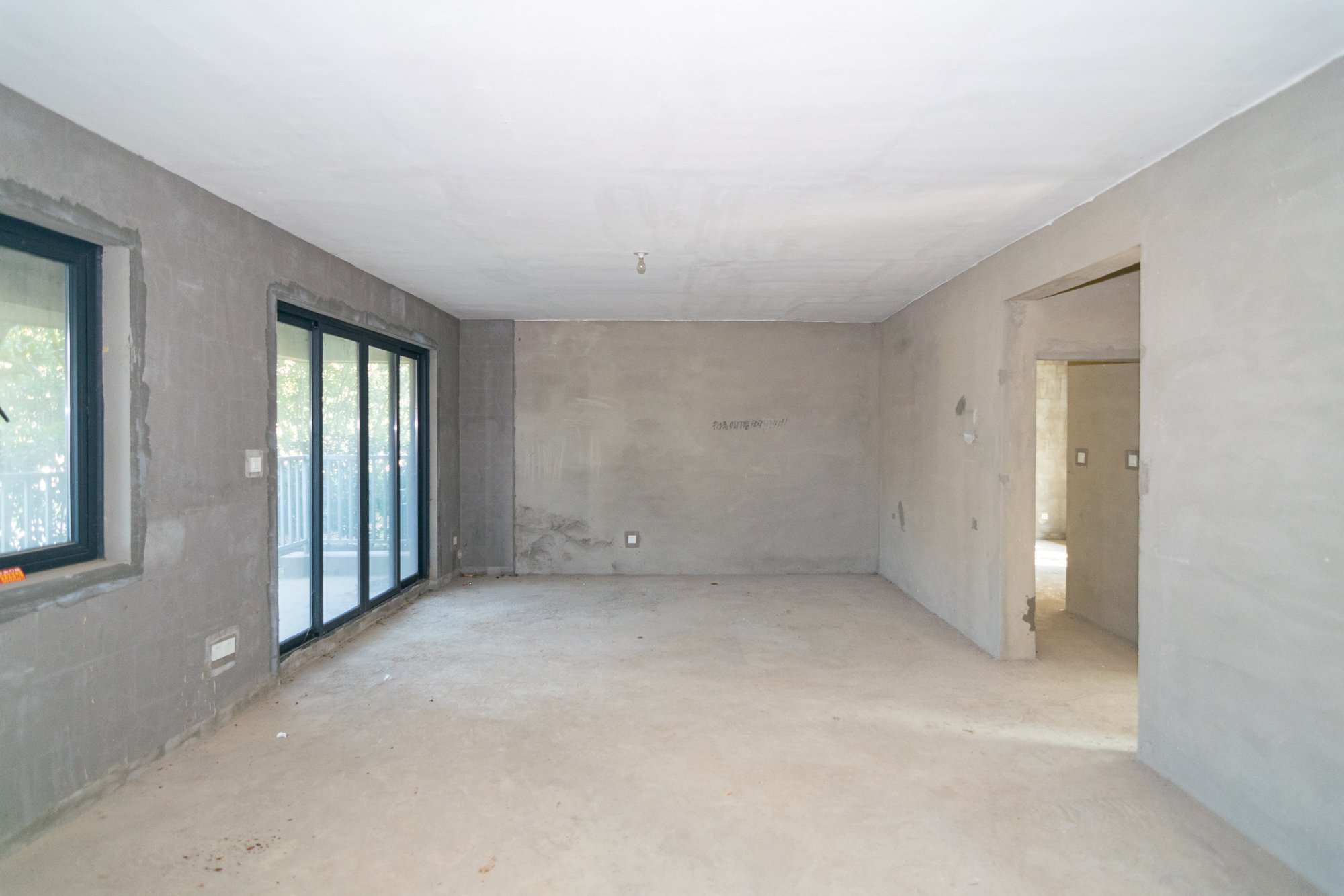 中粮观澜壹品 5室2厅3卫 230.0万 中粮观澜壹品 5室2厅3卫 230.0万客厅