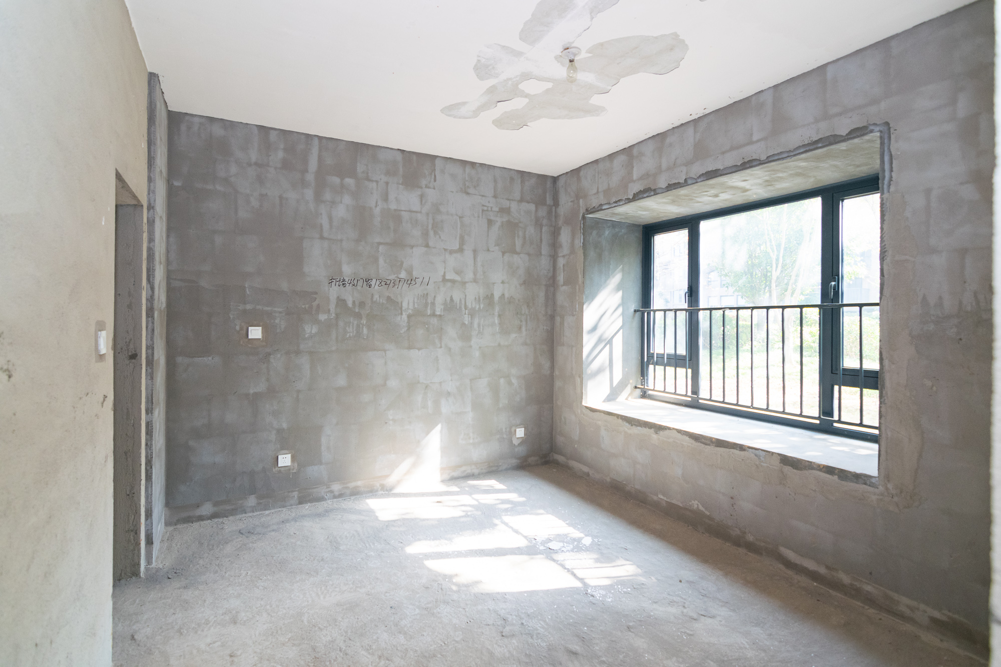 中粮观澜壹品 5室2厅3卫 230.0万 中粮观澜壹品 5室2厅3卫 230.0万卧室