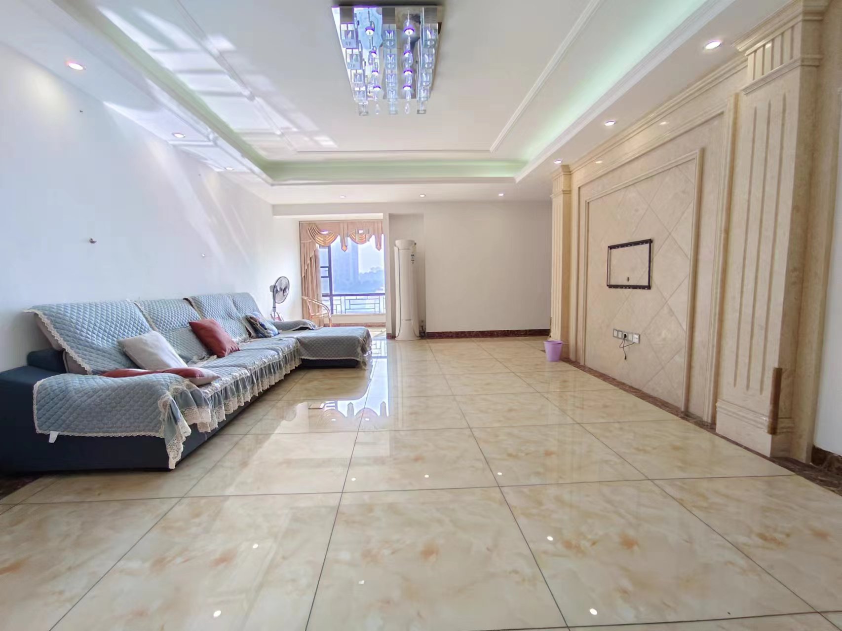 流金岁月-华晨国际  4室2厅2卫   108.00万 流金岁月-华晨国际  4室2厅2卫   108.00万室内图