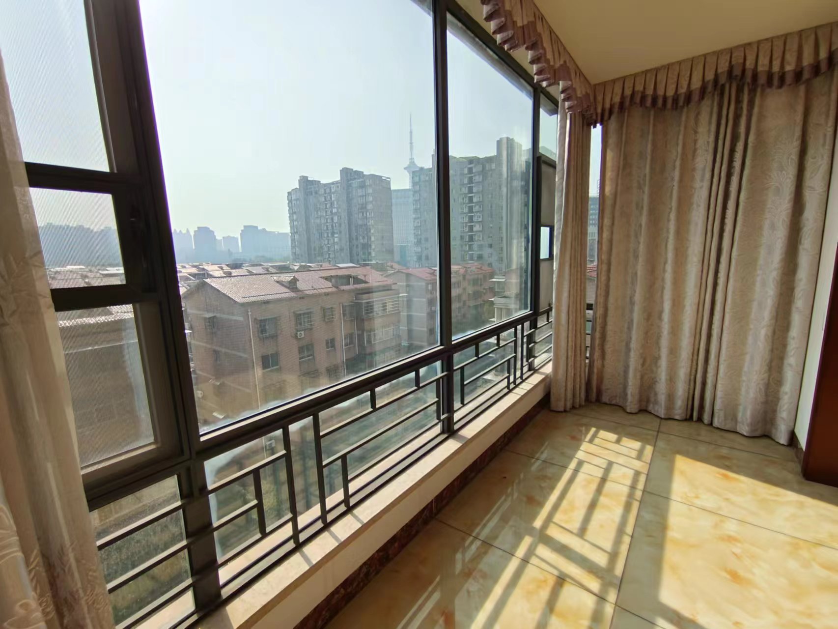 流金岁月-华晨国际  4室2厅2卫   108.00万 流金岁月-华晨国际  4室2厅2卫   108.00万室内图