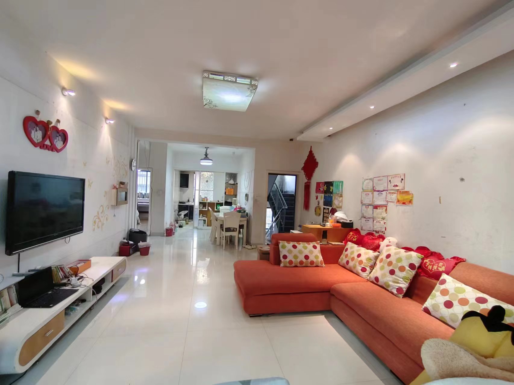 煜峰花园先锋路23号 3室2厅1卫 37.8万 煜峰花园先锋路23号 3室2厅1卫 37.8万室内图