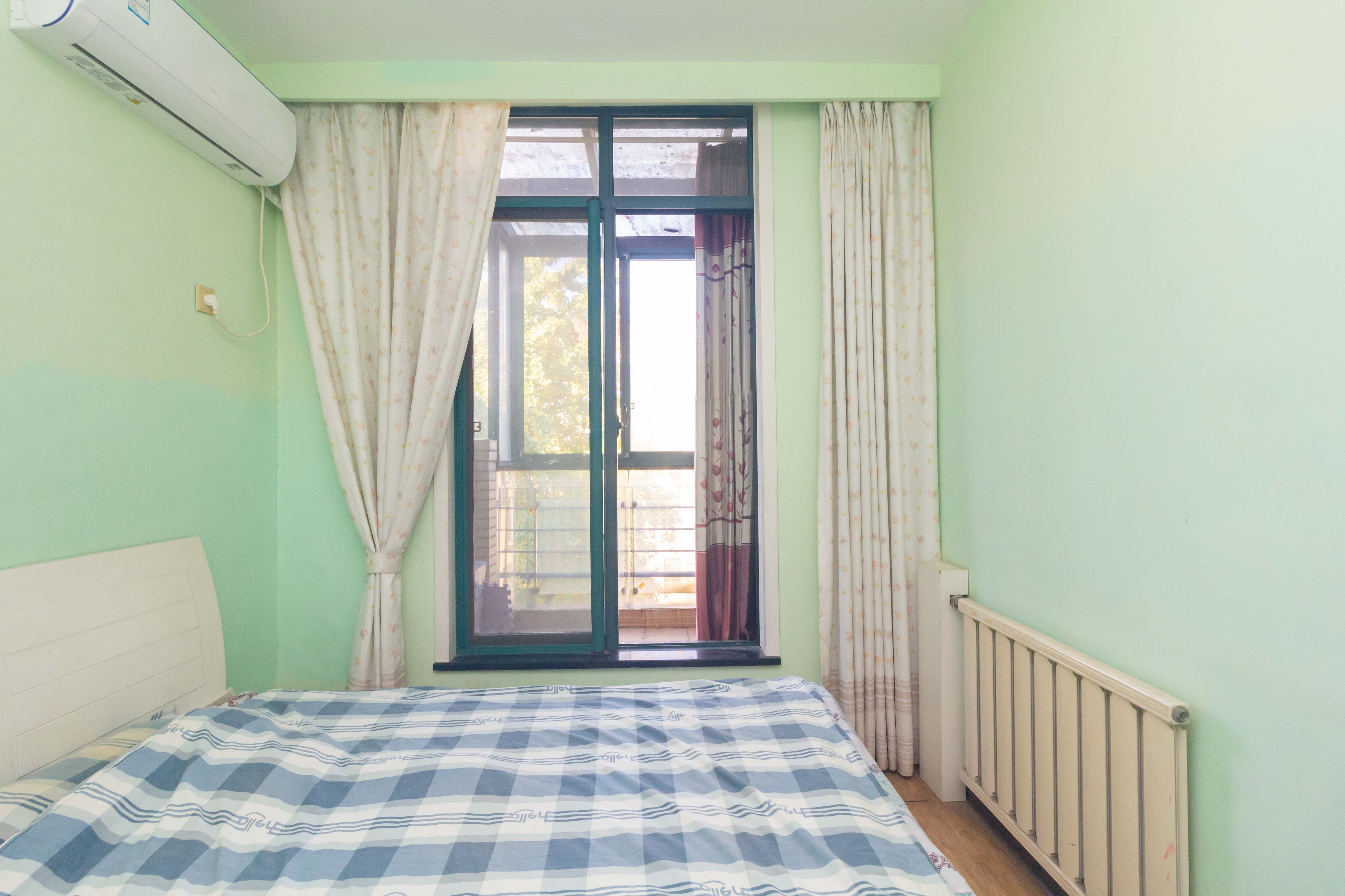 东业早安星城 3室2厅2卫 72.8万 东业早安星城 3室2厅2卫 72.8万卧室