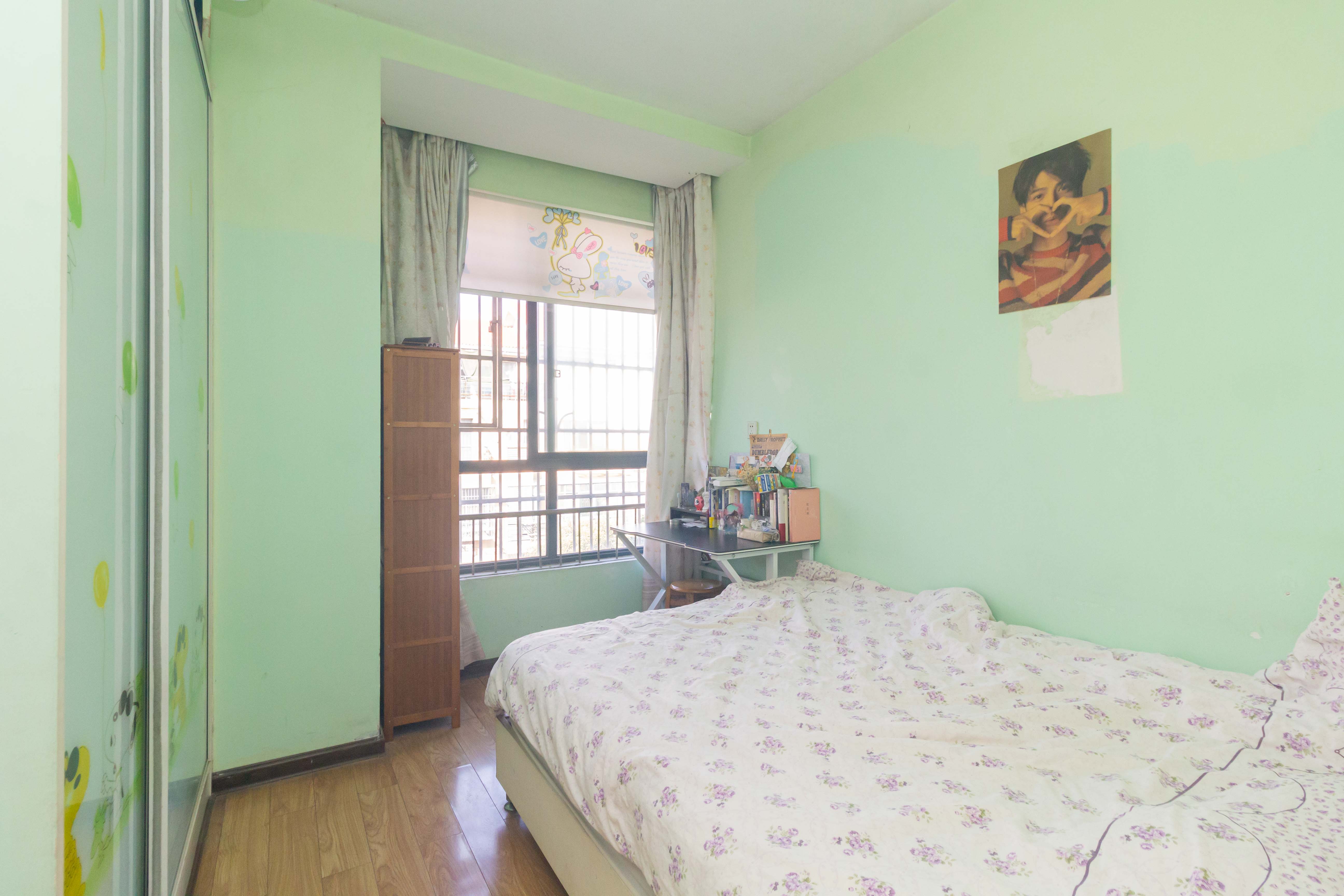 东业早安星城 3室2厅2卫 72.8万 东业早安星城 3室2厅2卫 72.8万卧室