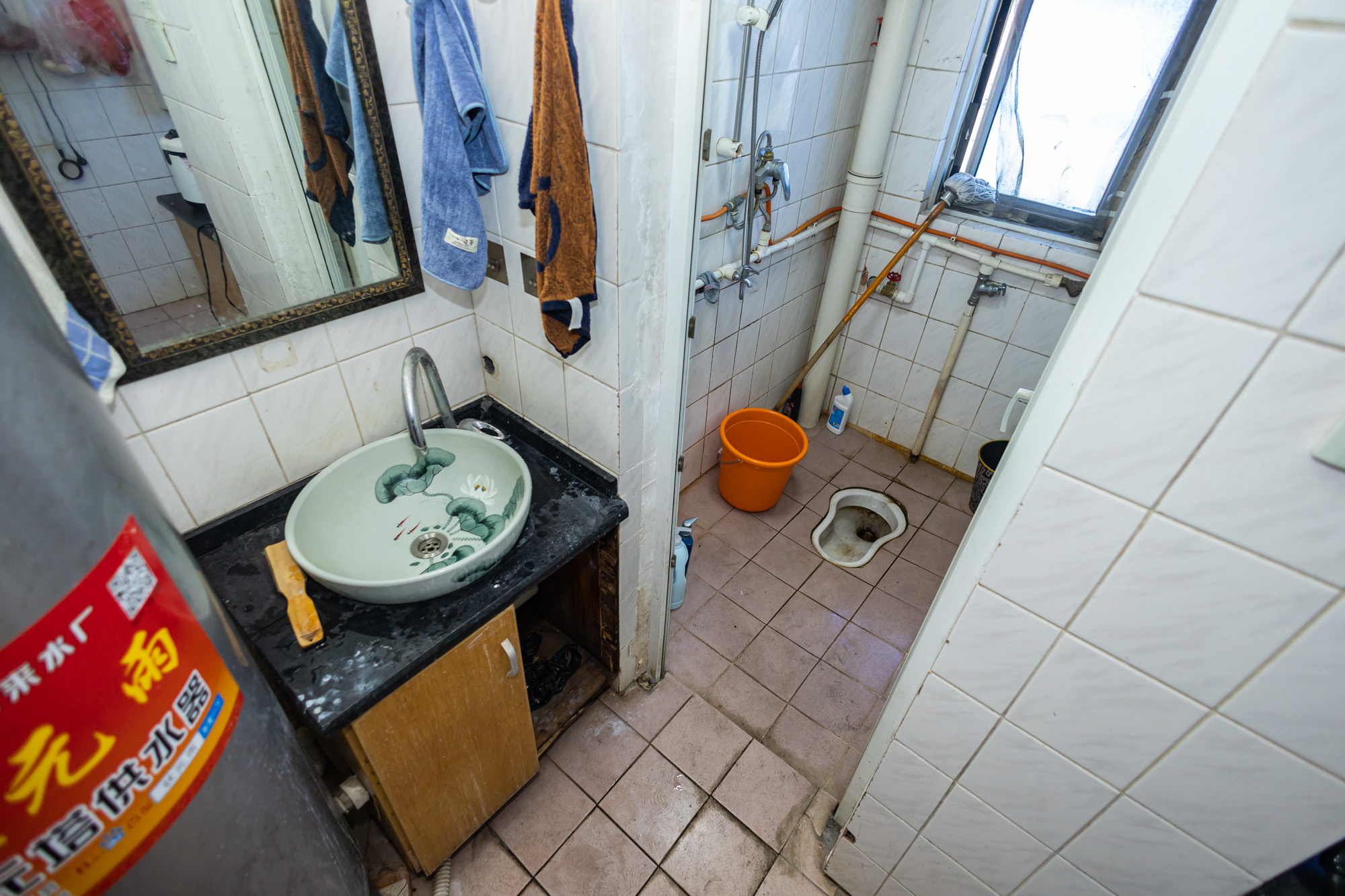 星邻西苑(长沙县星沙广播电视局宿舍) 2室2厅1卫 40.8万 星邻西苑(长沙县星沙广播电视局宿舍) 2室2厅1卫 40.8万卫生间