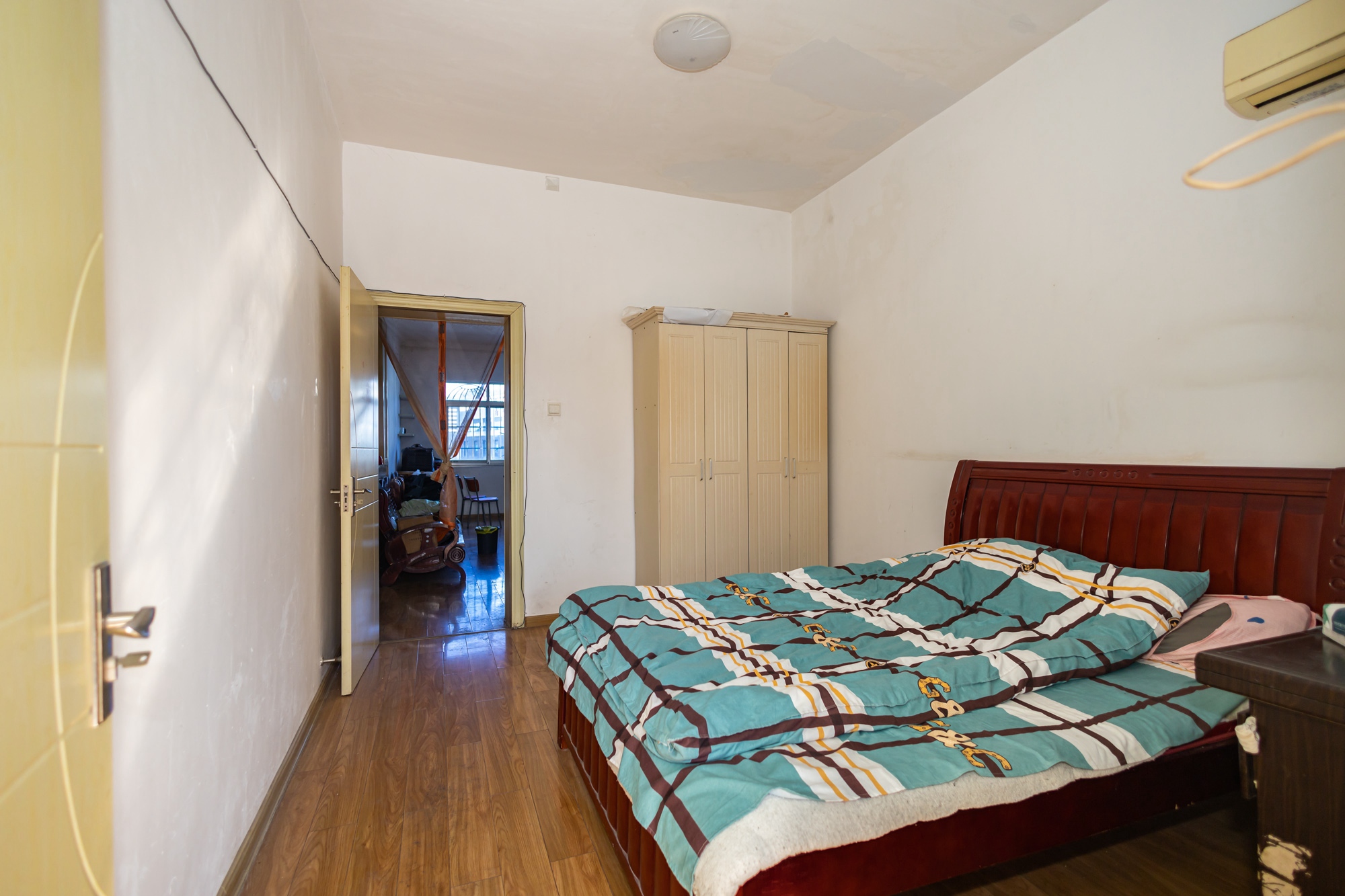 星邻西苑(长沙县星沙广播电视局宿舍) 2室2厅1卫 40.8万 星邻西苑(长沙县星沙广播电视局宿舍) 2室2厅1卫 40.8万卧室