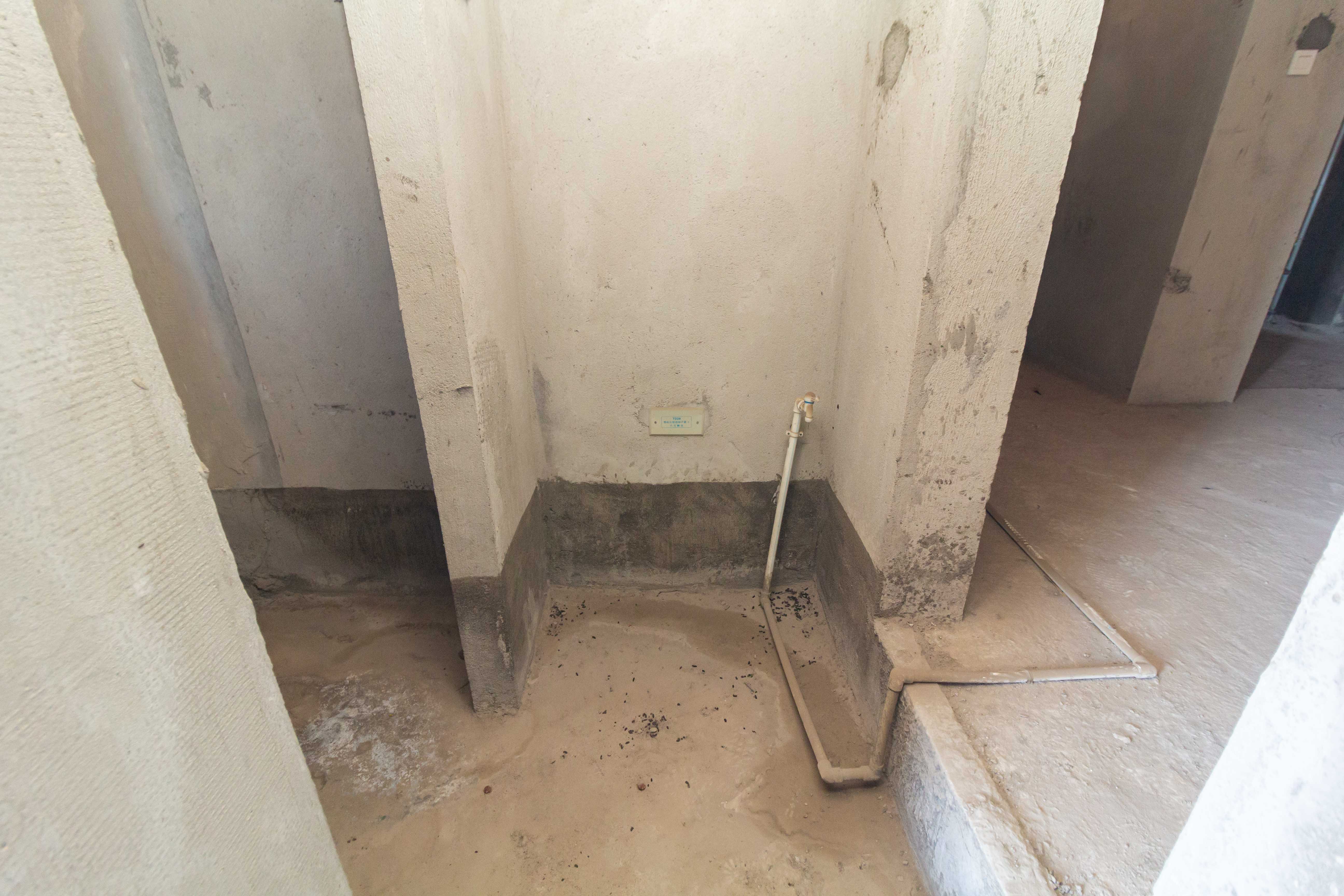 康桥长郡 3室2厅1卫 60.8万 康桥长郡 3室2厅1卫 60.8万卫生间