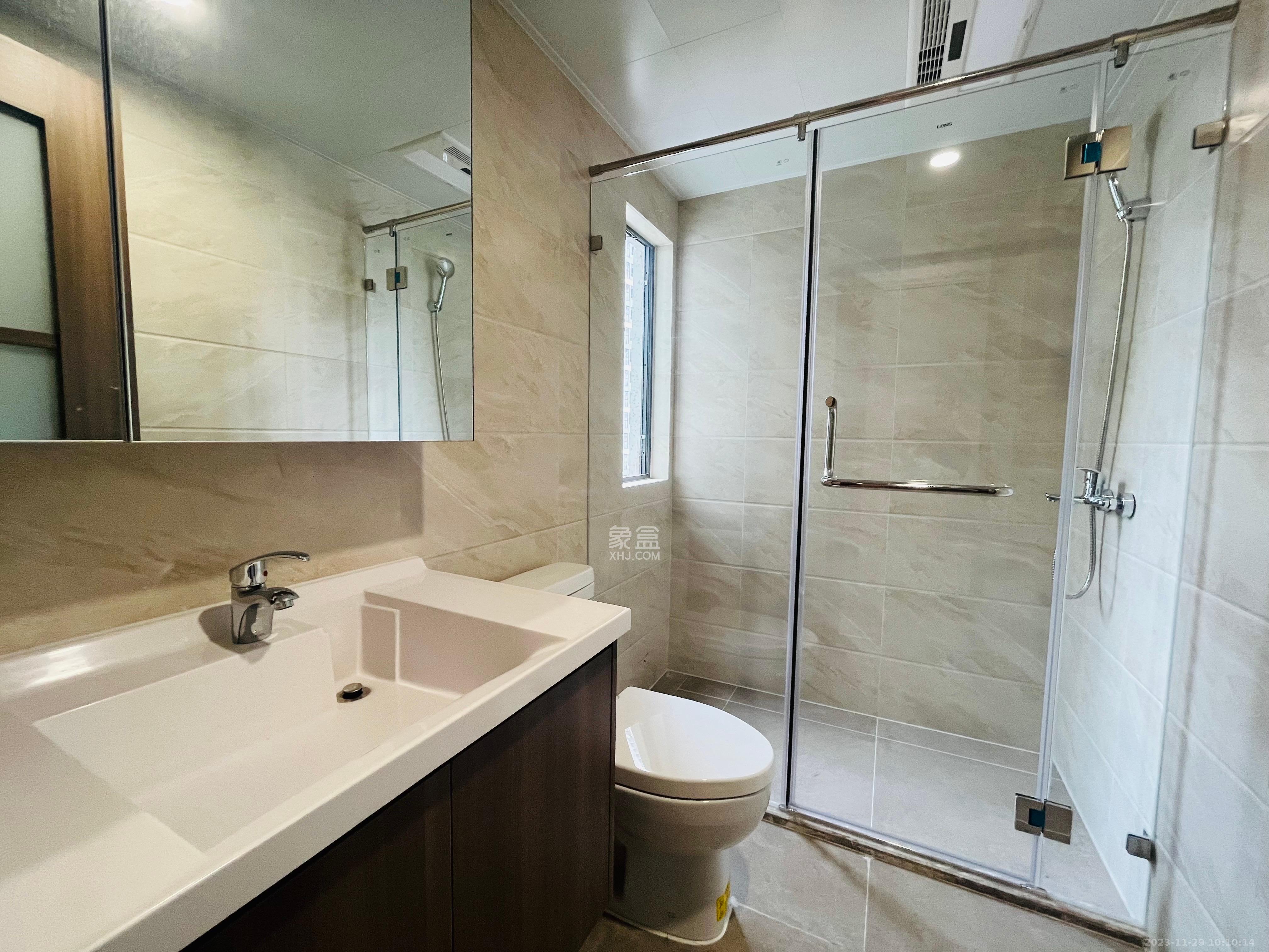 保利恒伟时光印象  4室2厅2卫    3300.0元/月室内图