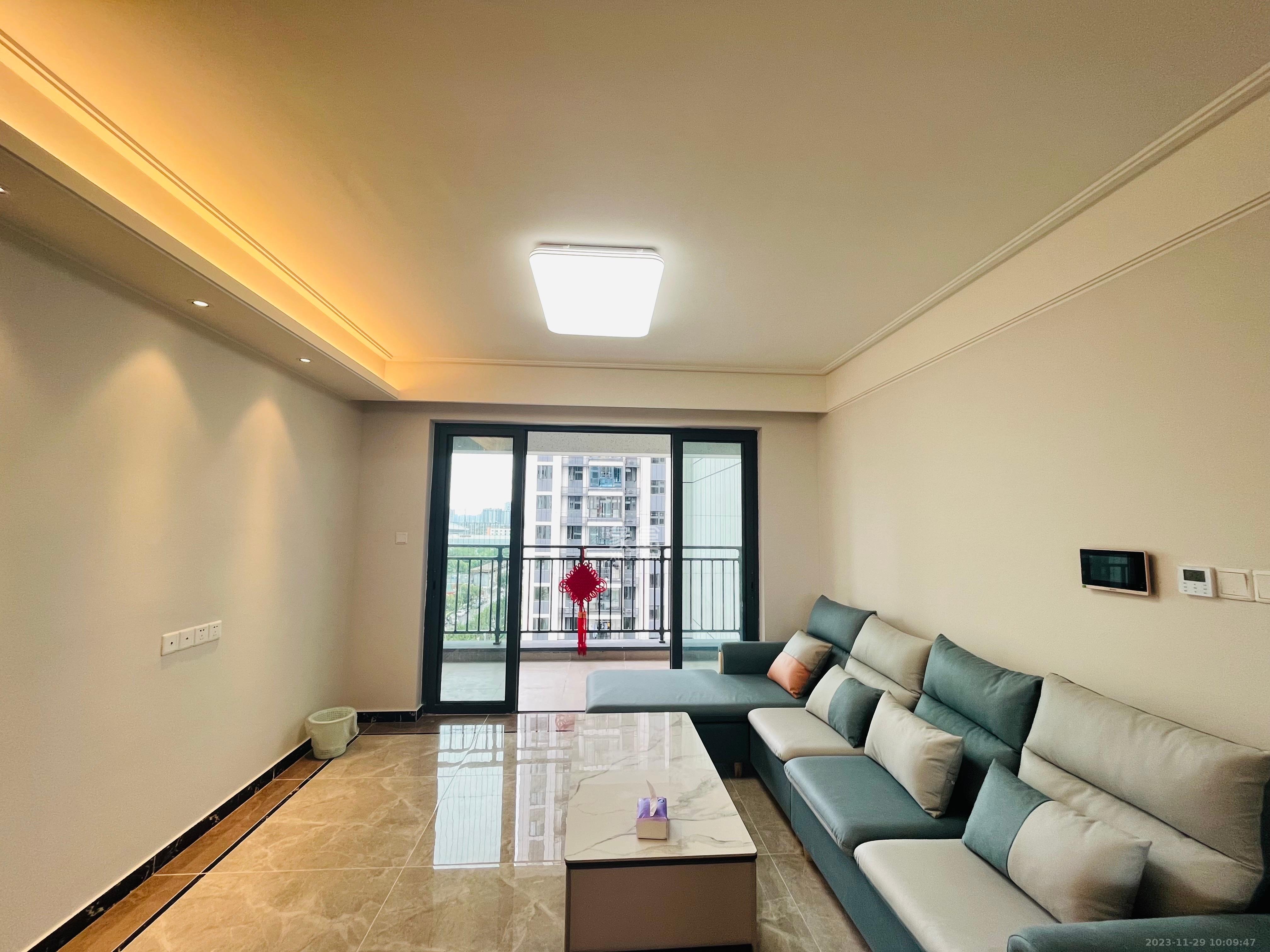 保利恒伟时光印象  4室2厅2卫    3300.0元/月室内图1