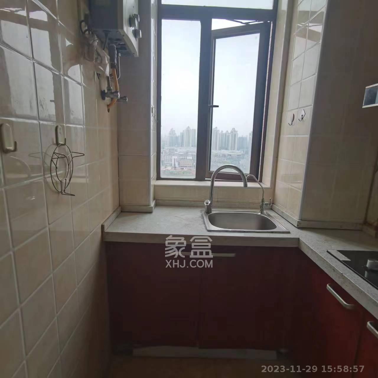 水岸世景  1室1厅1卫   1200.00元/月室内图1