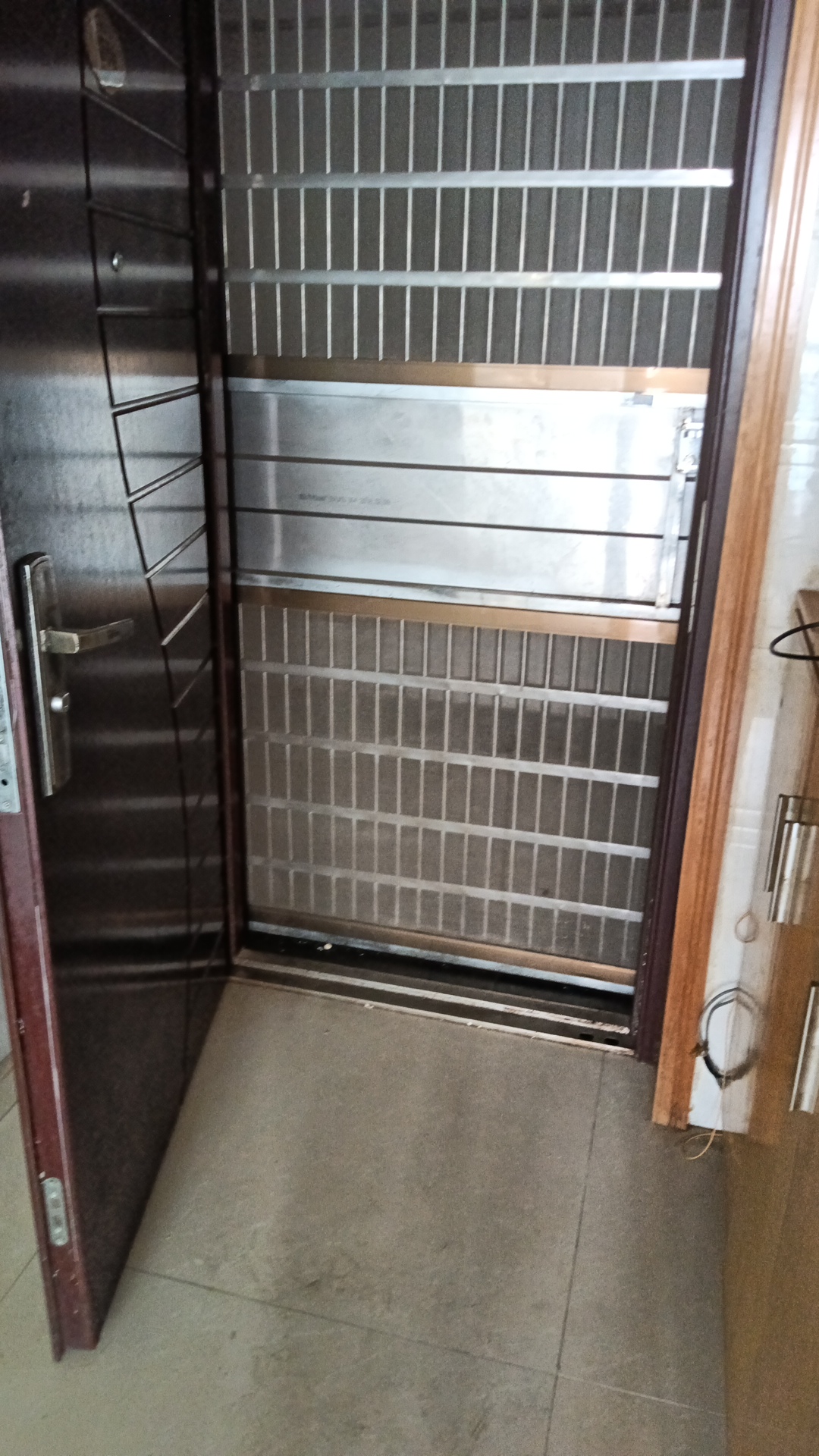 龙泰上品  0室0厅0卫   1500.00元/月户型图