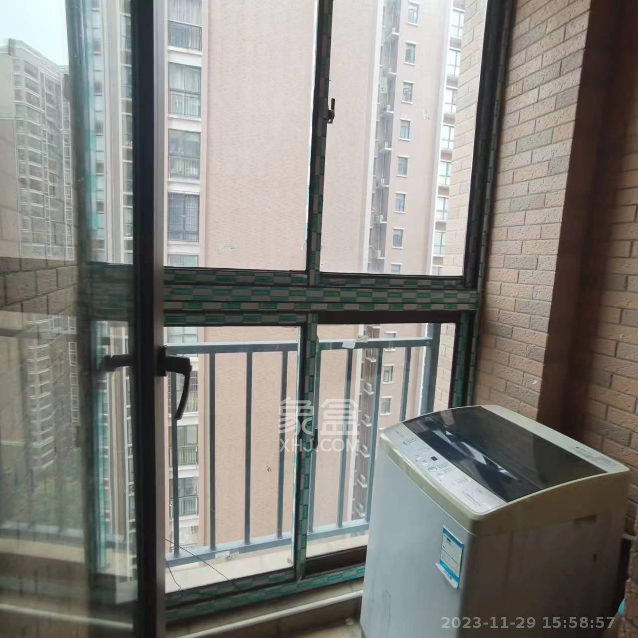 水岸世景  1室1厅1卫   1200.00元/月室内图