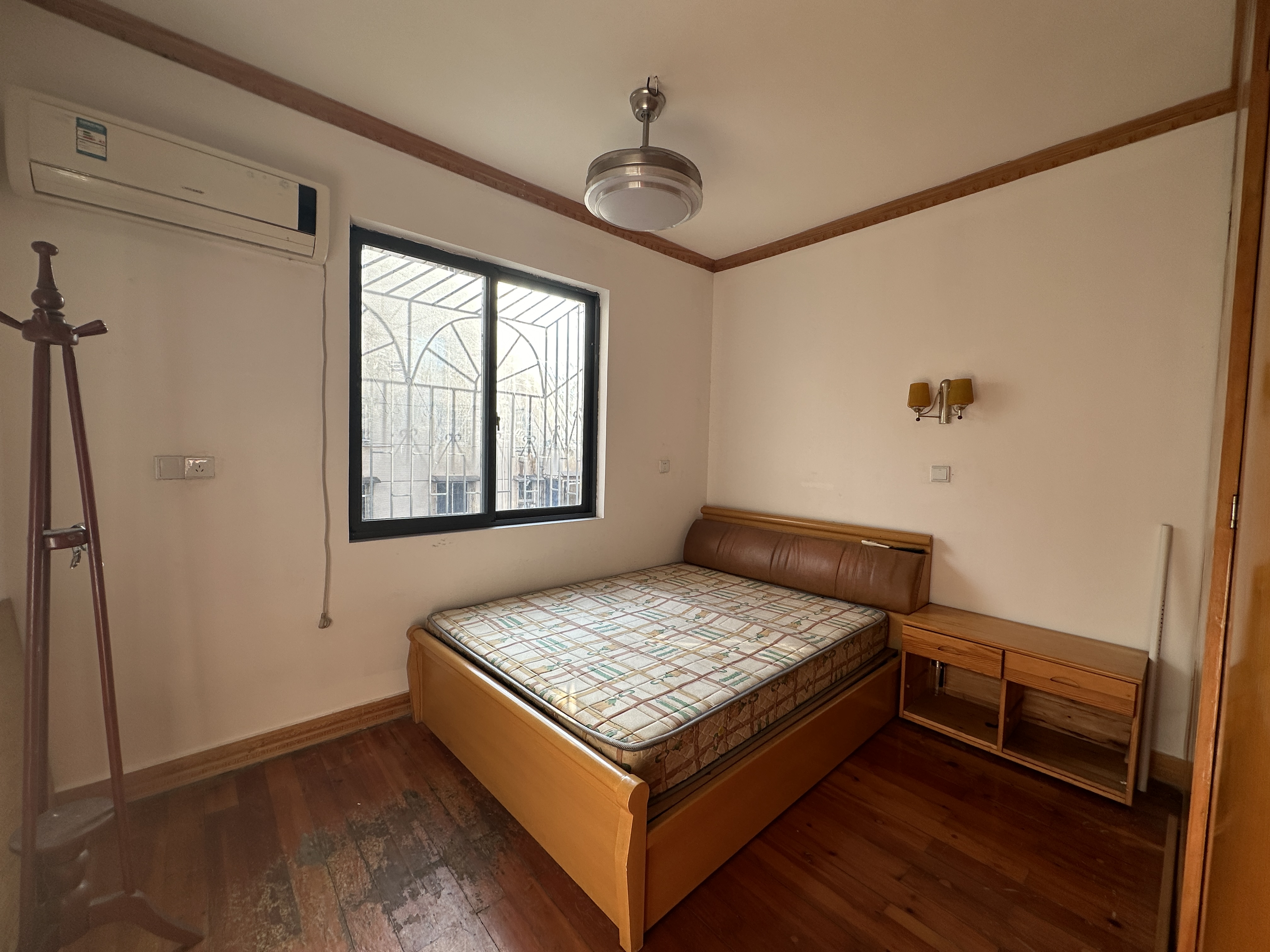 金泉小区  3室2厅2卫    55.8万室内图