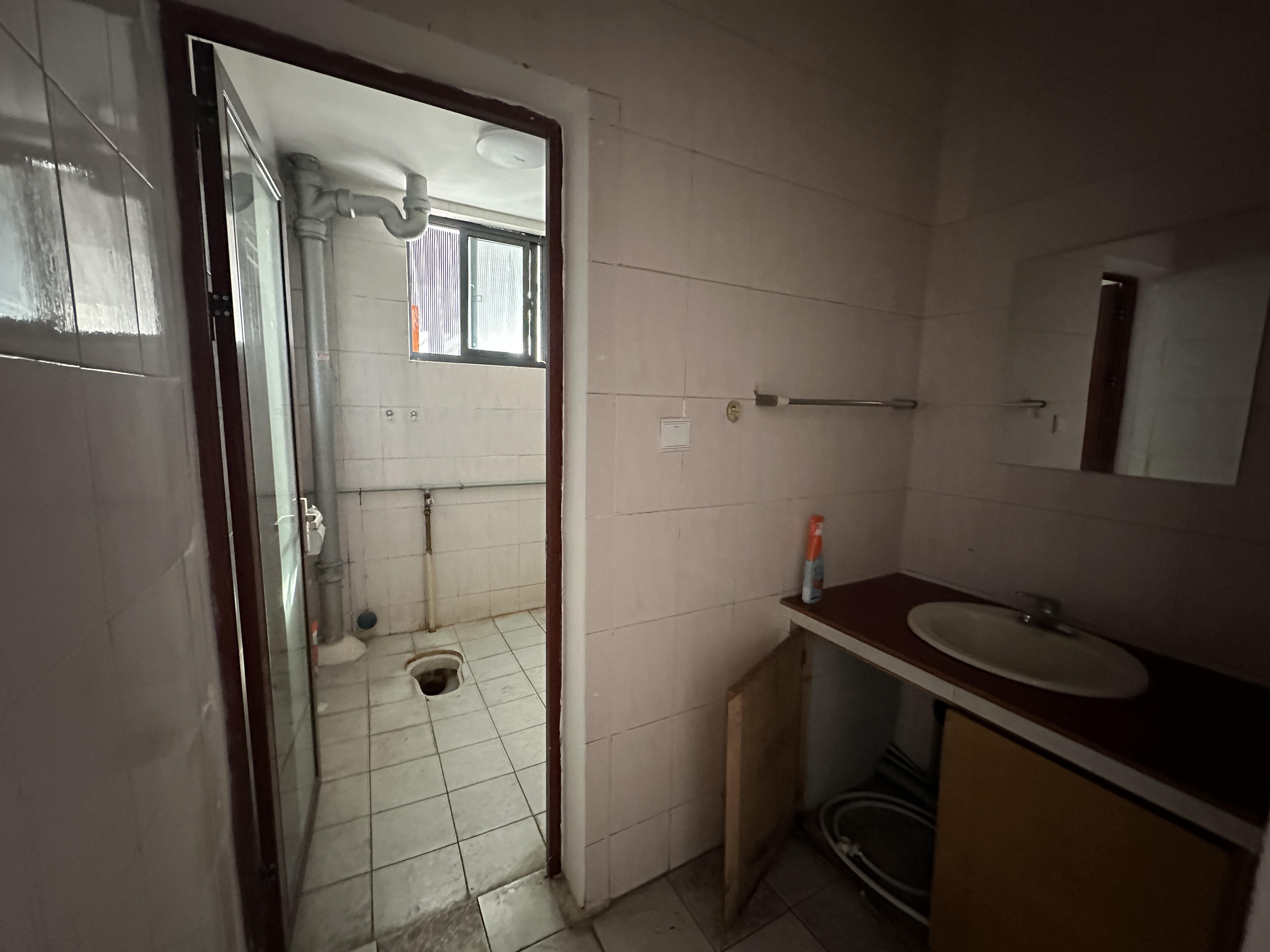 金泉小区  3室2厅2卫    55.8万室内图