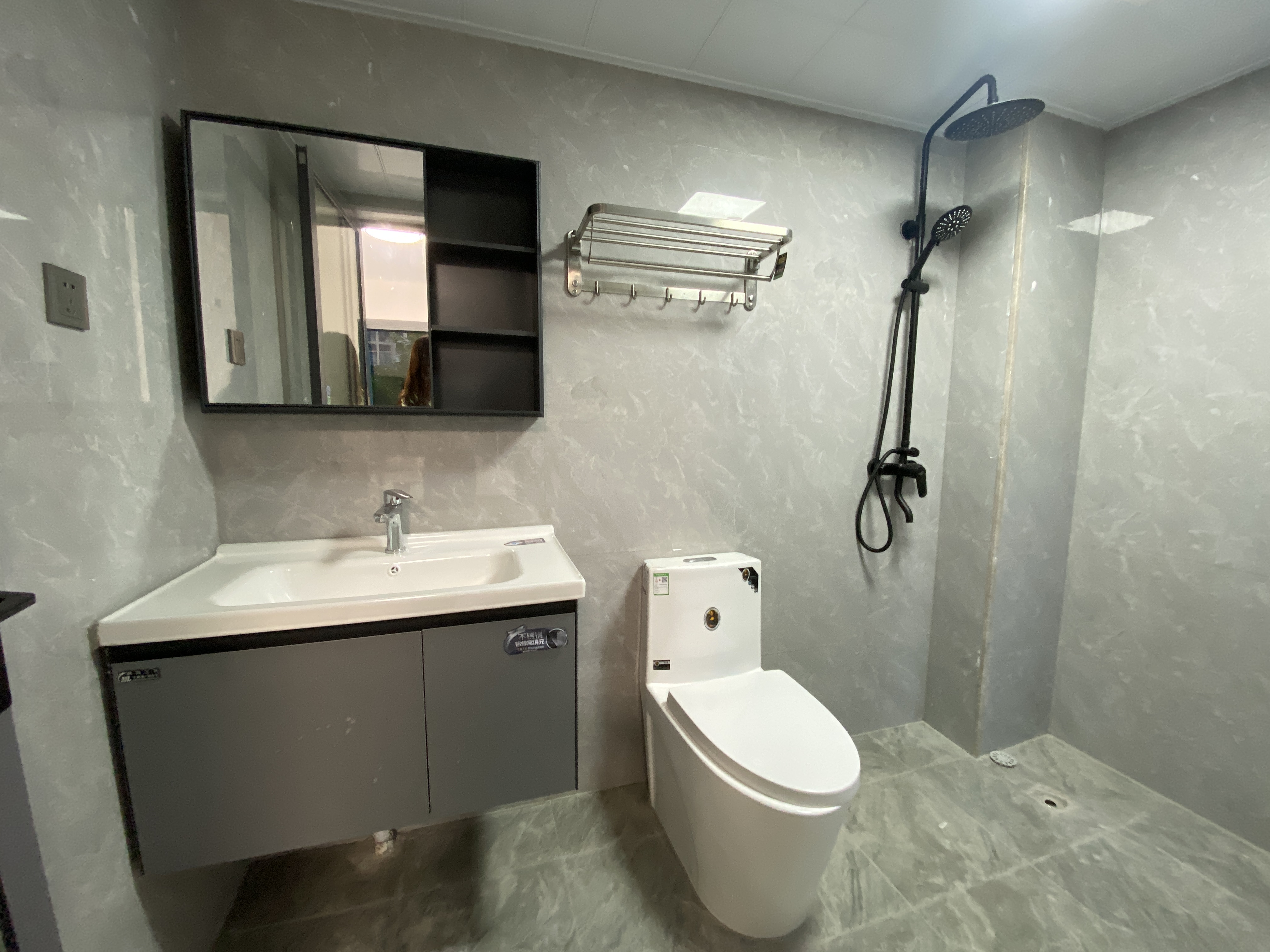 经世龙城 4室2厅2卫 105.0万 经世龙城 4室2厅2卫 105.0万室内图