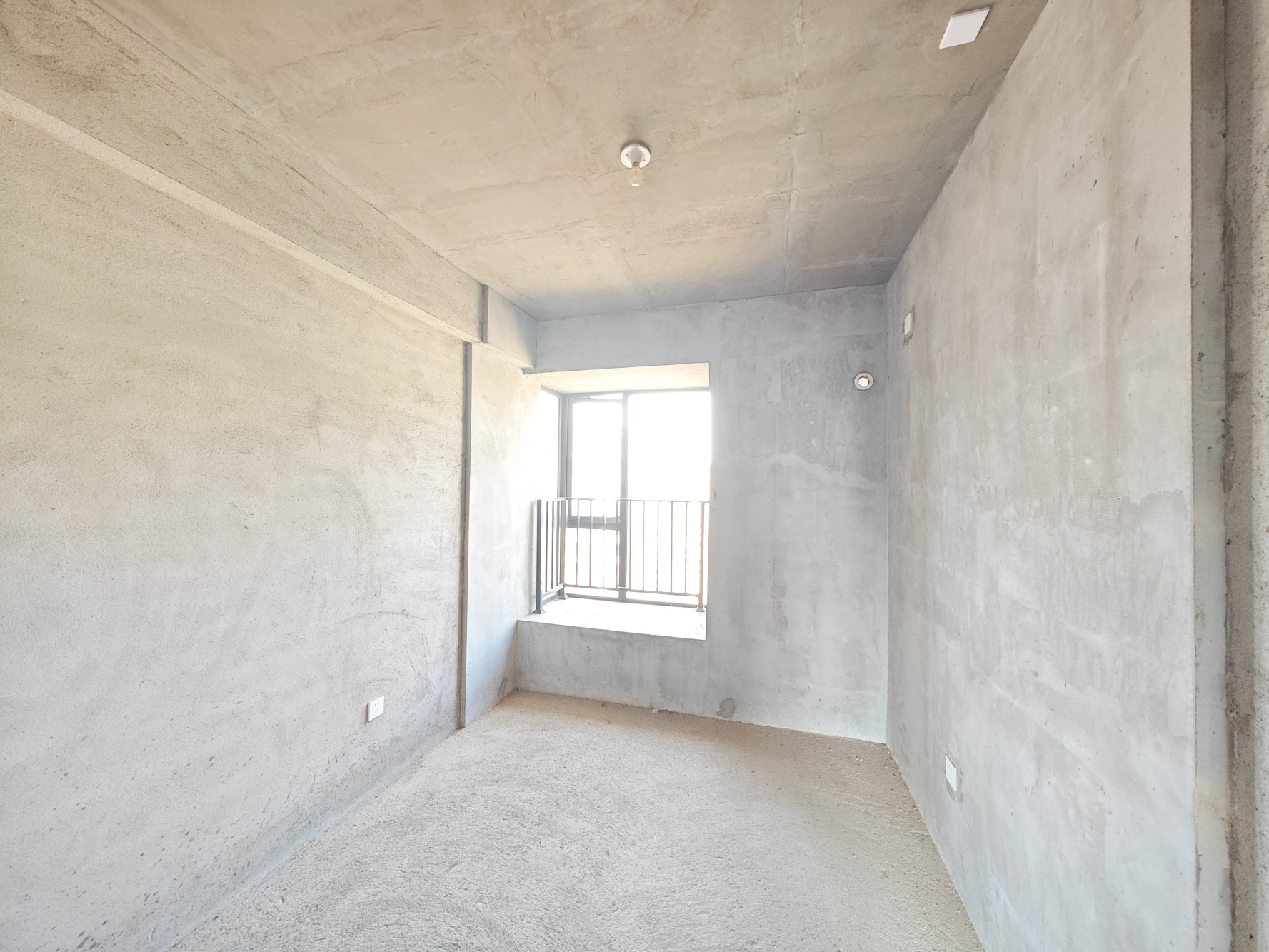 中建嘉和城  4室2厅2卫   110.00万卧室