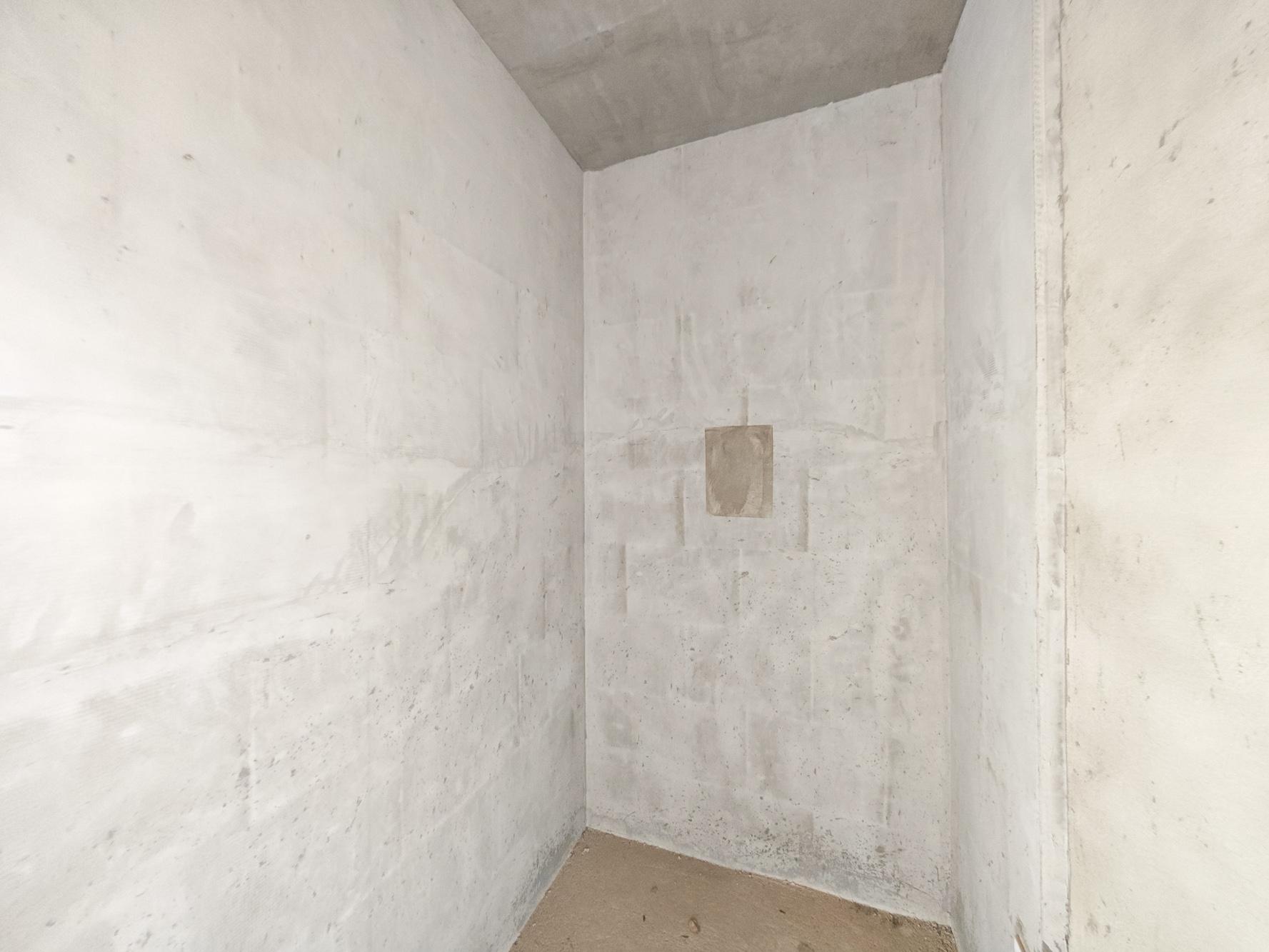 中建嘉和城  4室2厅2卫   110.00万卧室