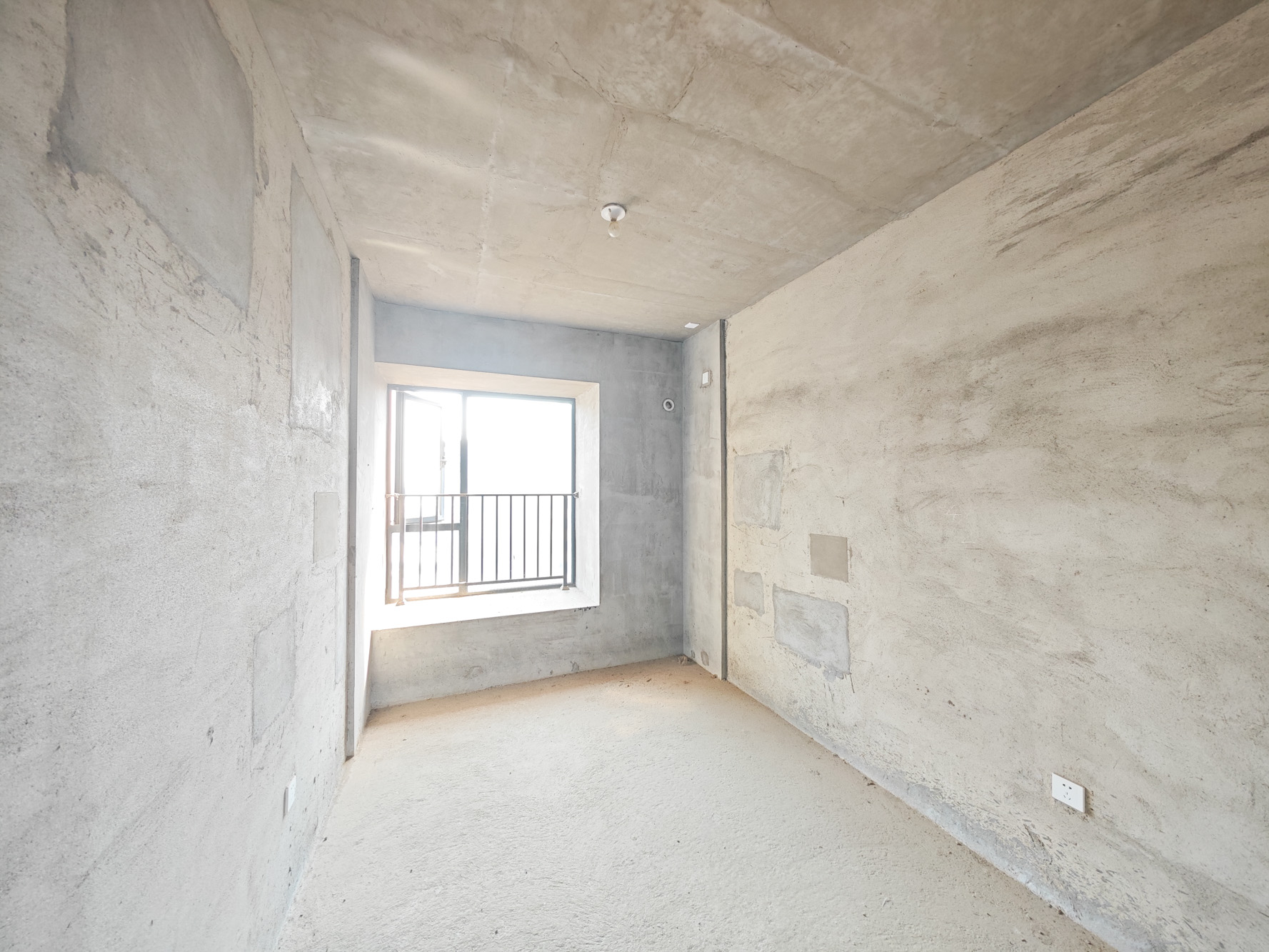 中建嘉和城  4室2厅2卫   110.00万卧室