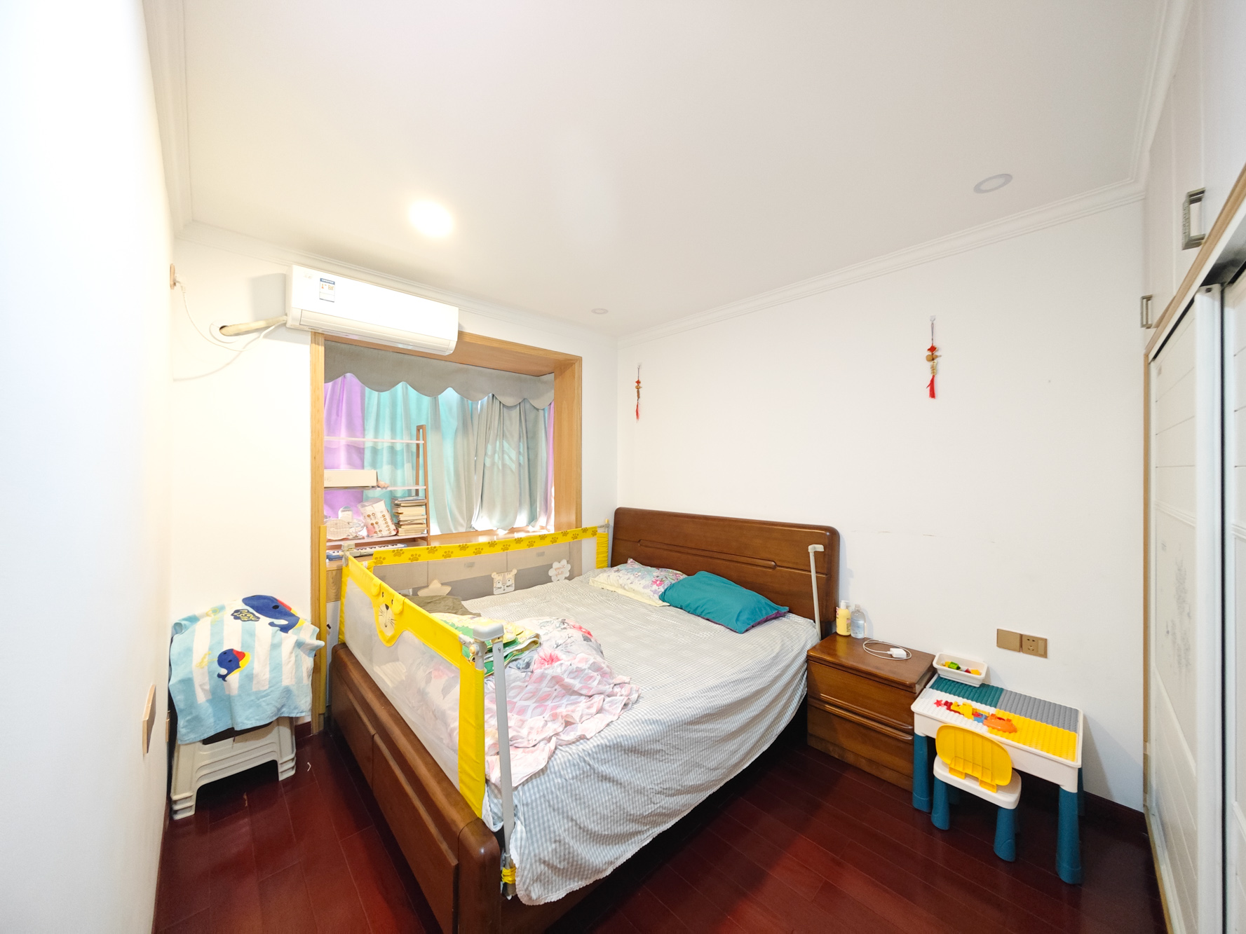 中建嘉和城  3室2厅1卫   110.00万卧室