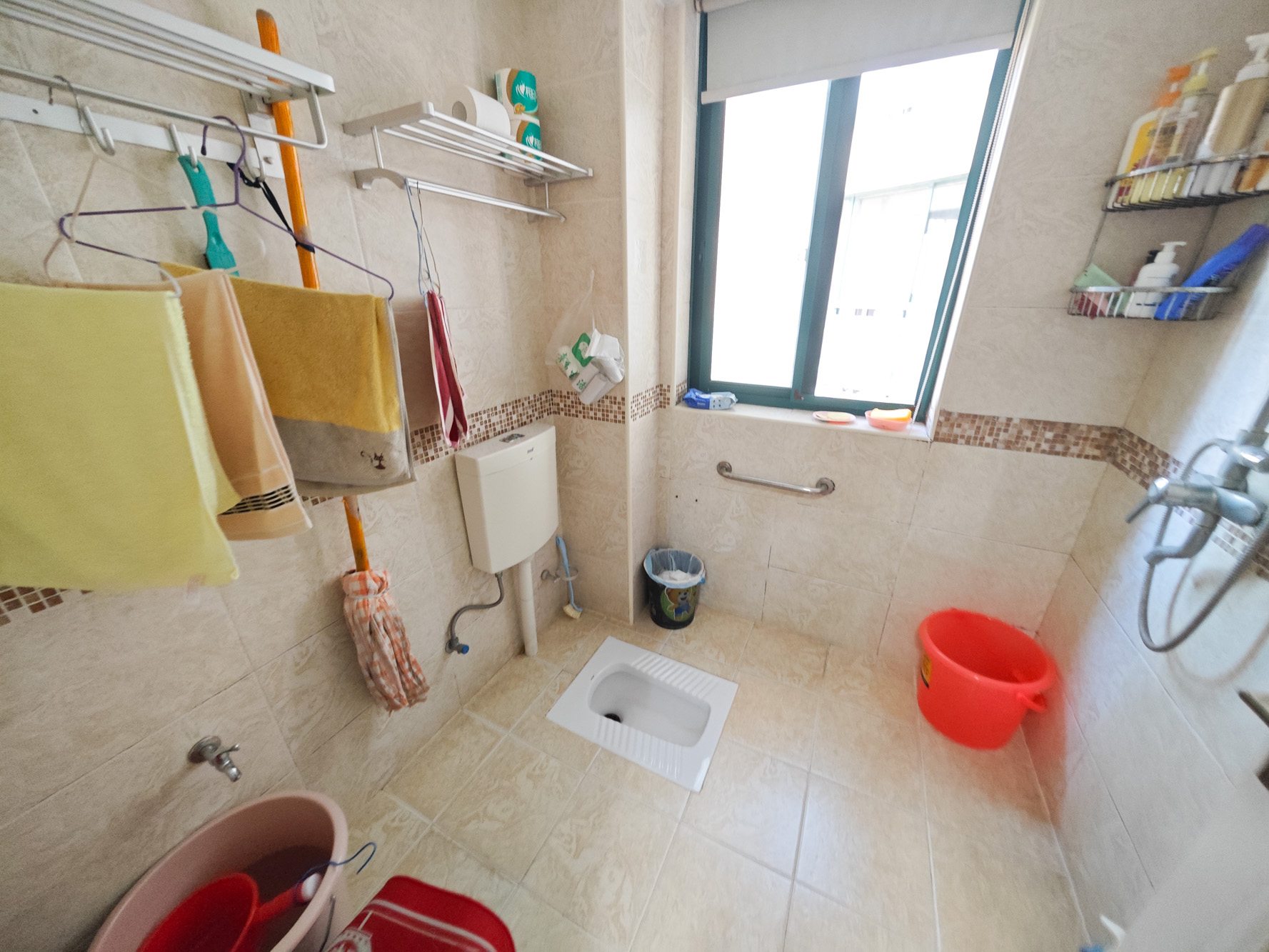 华盛世纪新城  3室2厅1卫    105.0万卫生间