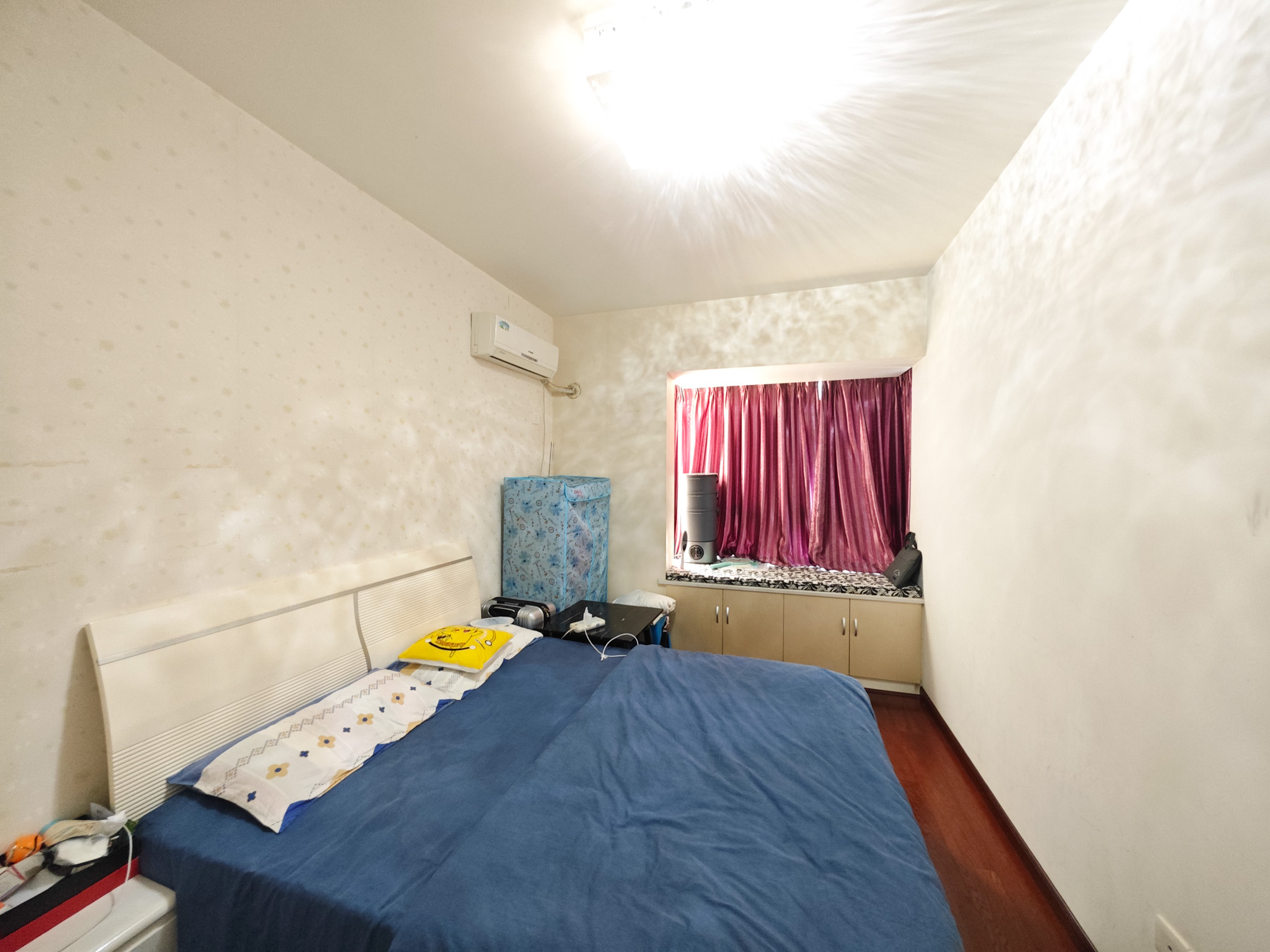 华盛世纪新城  3室2厅1卫    105.0万卧室