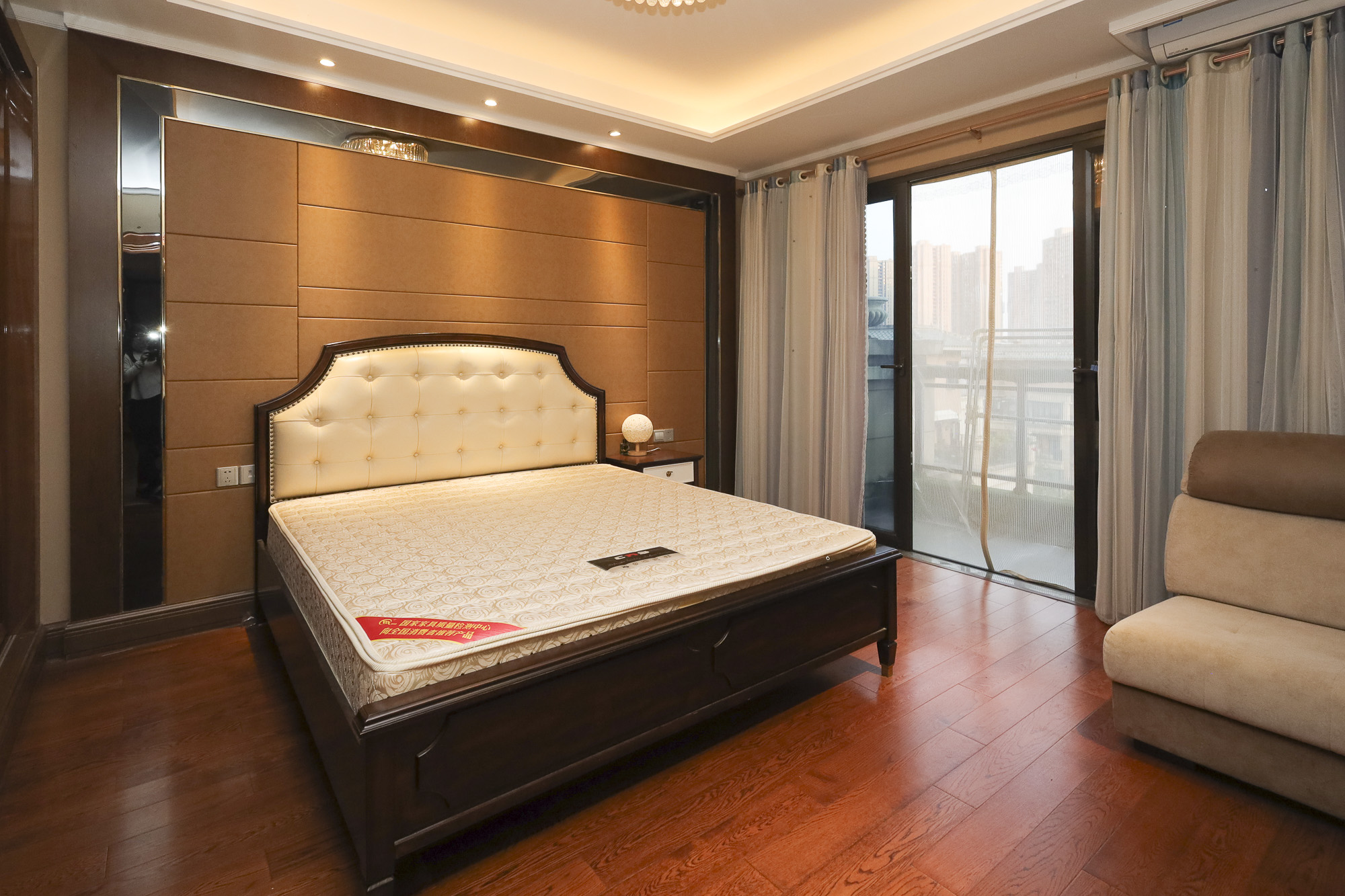 恒大御景天下城一期  3室2厅1卫    105.0万 恒大御景天下城一期  3室2厅1卫    105.0万卧室