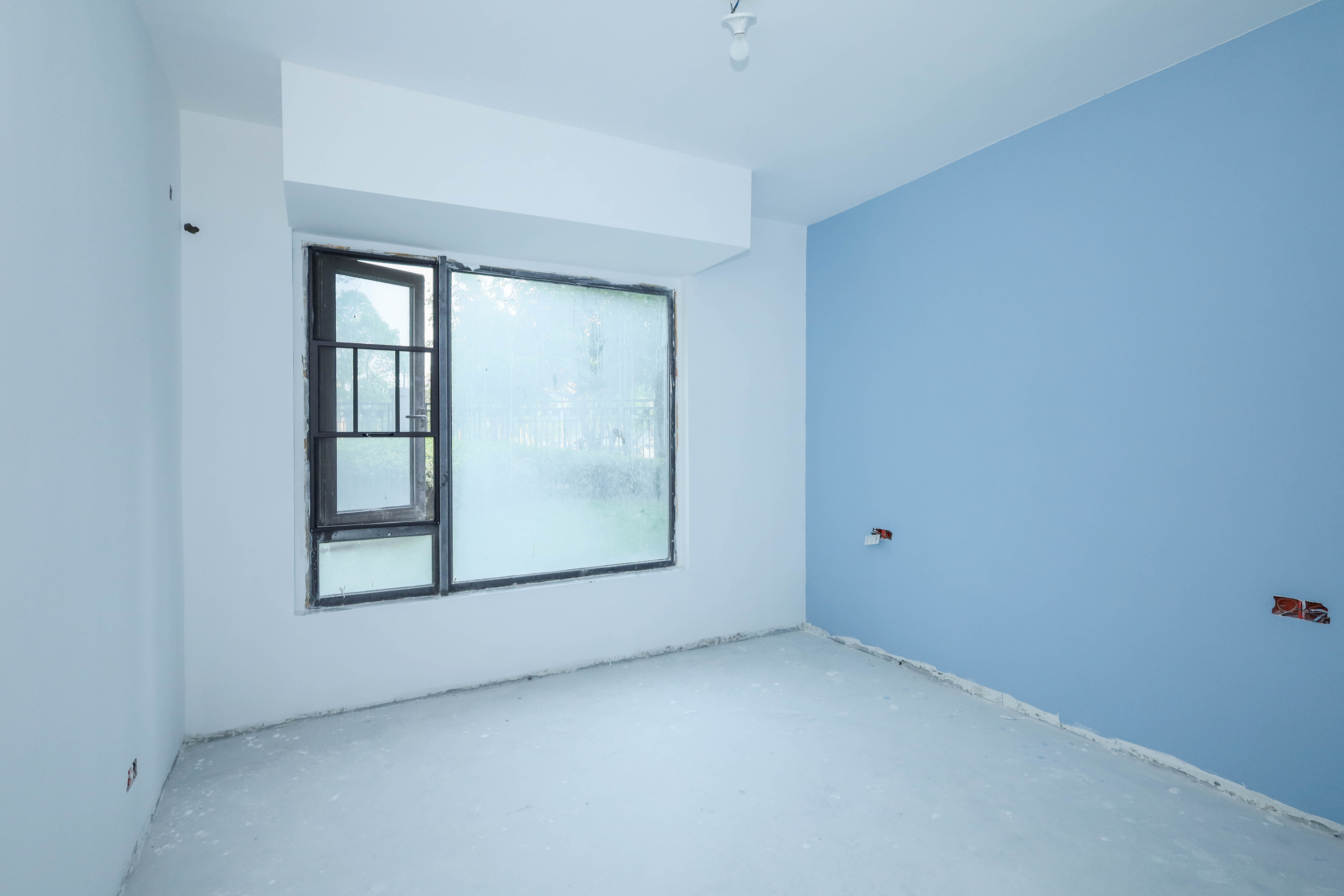 建发央著  4室2厅2卫   226.80万卧室