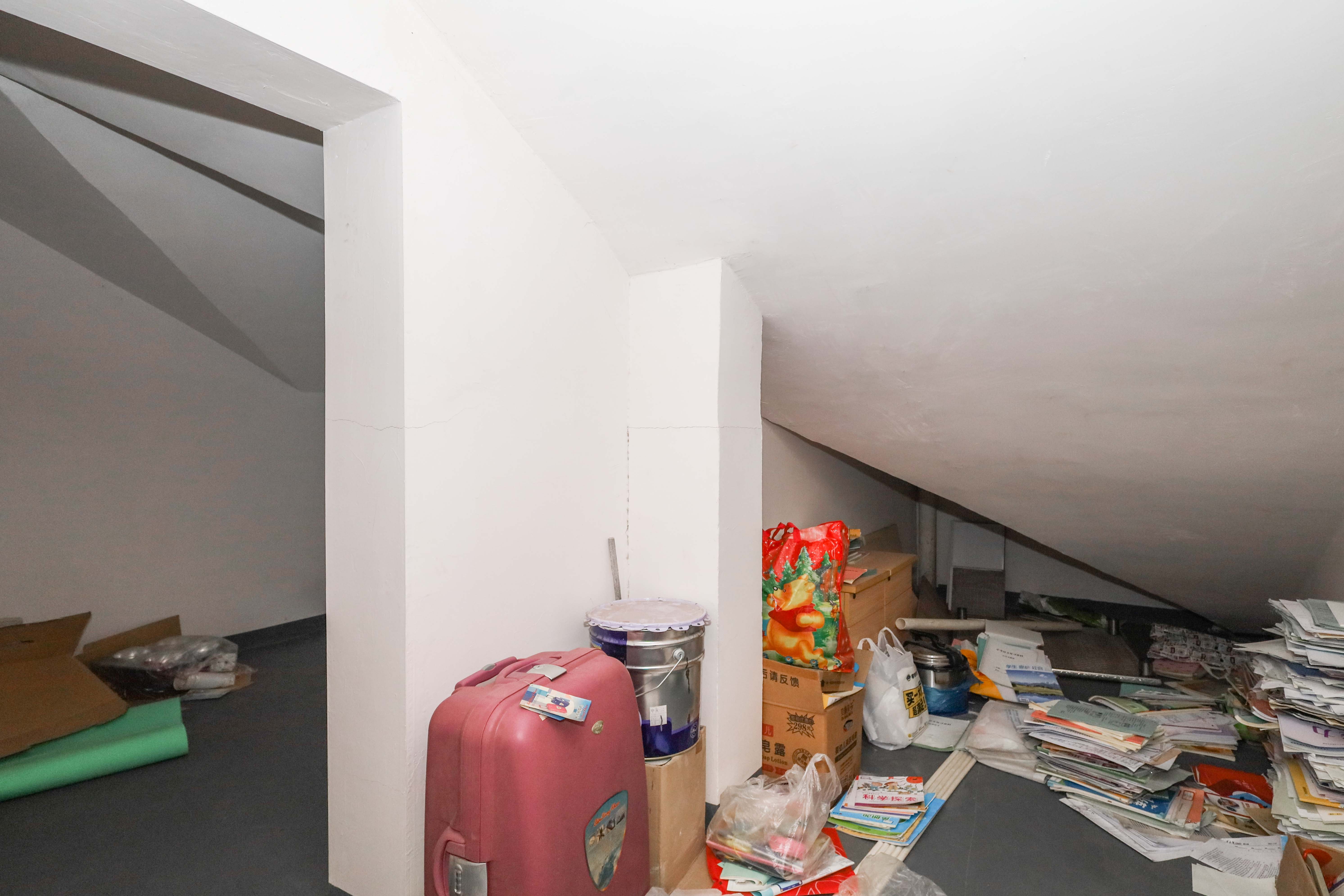 山水英伦 4室2厅3卫 190.0万 山水英伦 4室2厅3卫 190.0万其他