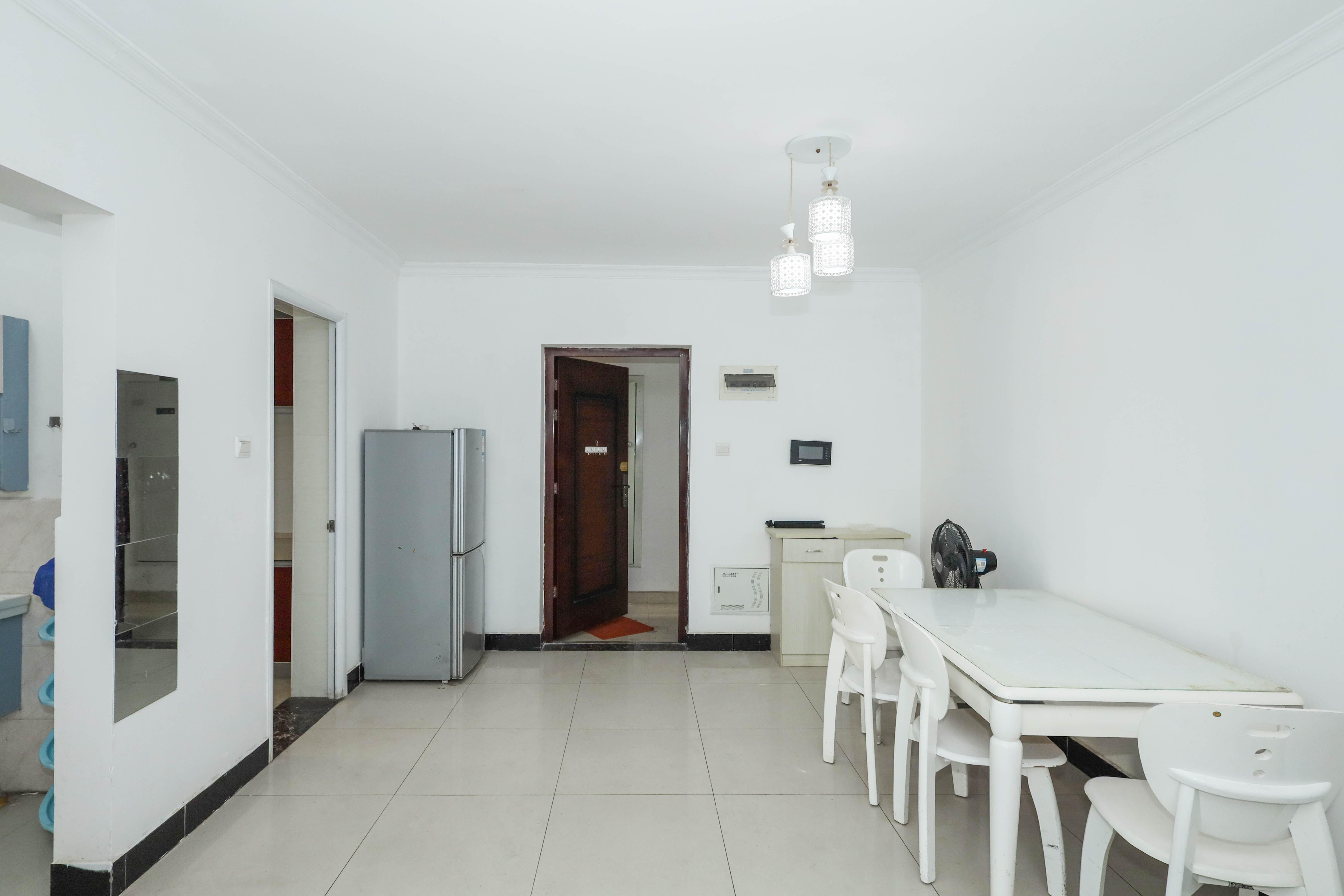 好莱城(弘德西街) 2室2厅1卫 68.0万 好莱城(弘德西街) 2室2厅1卫 68.0万其他