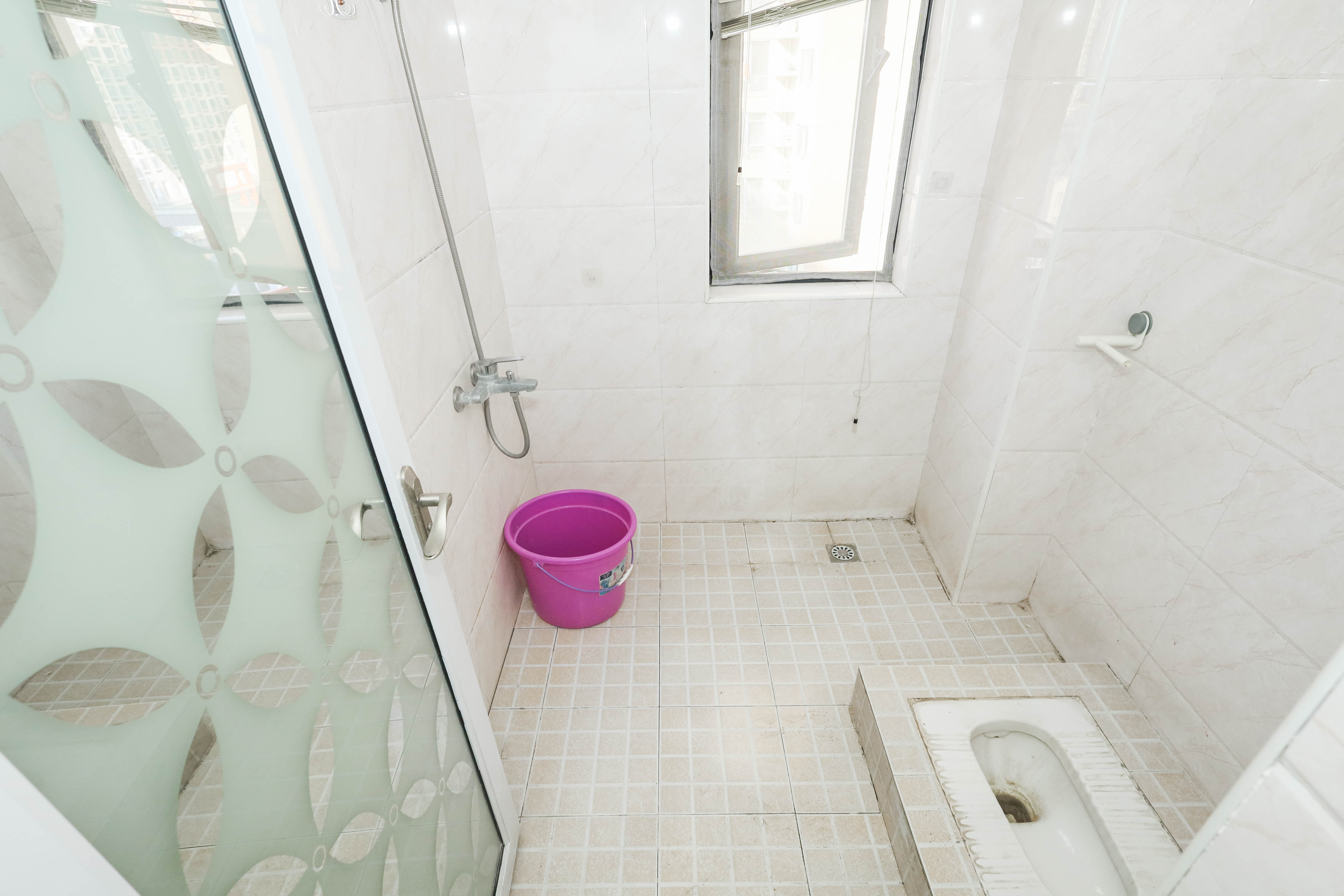 好莱城(弘德西街) 2室2厅1卫 68.0万 好莱城(弘德西街) 2室2厅1卫 68.0万卫生间