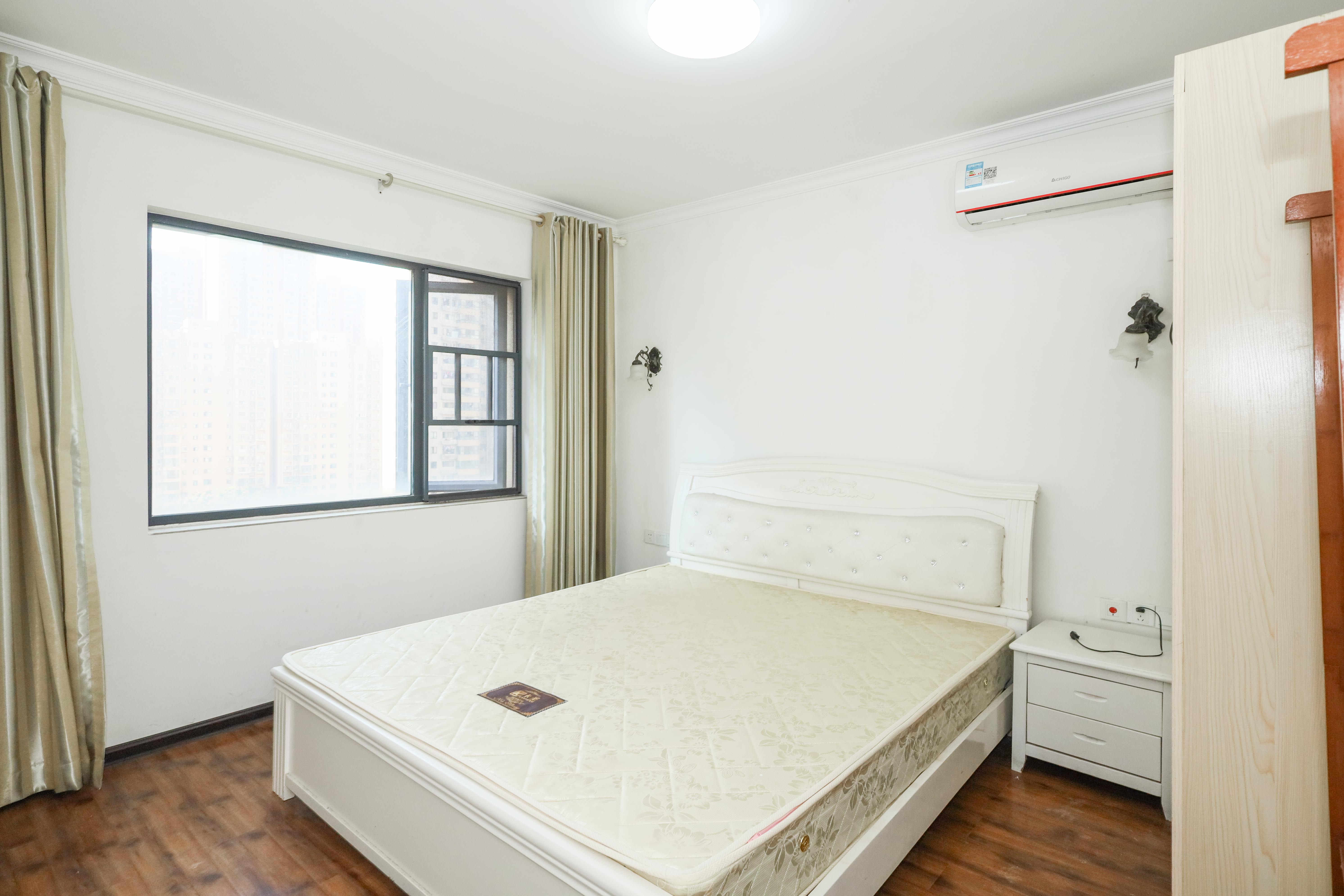 好莱城(弘德西街) 2室2厅1卫 68.0万 好莱城(弘德西街) 2室2厅1卫 68.0万卧室