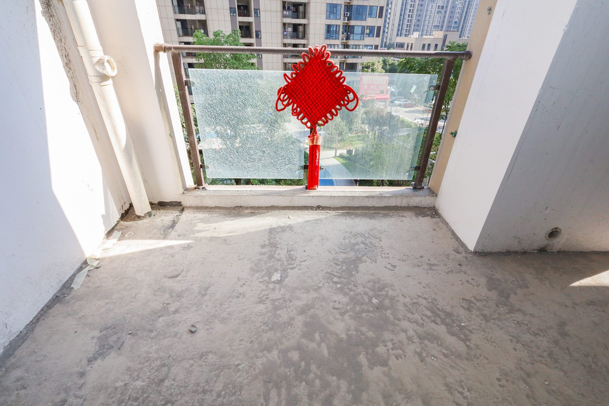 润和湘江天地AB区 3室2厅2卫 118.0万 润和湘江天地AB区 3室2厅2卫 118.0万阳台