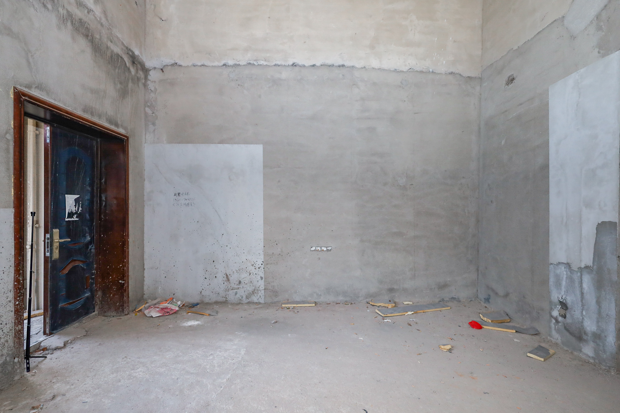 碧桂园高尔夫花园 4室2厅3卫 298.0万 碧桂园高尔夫花园 4室2厅3卫 298.0万客厅