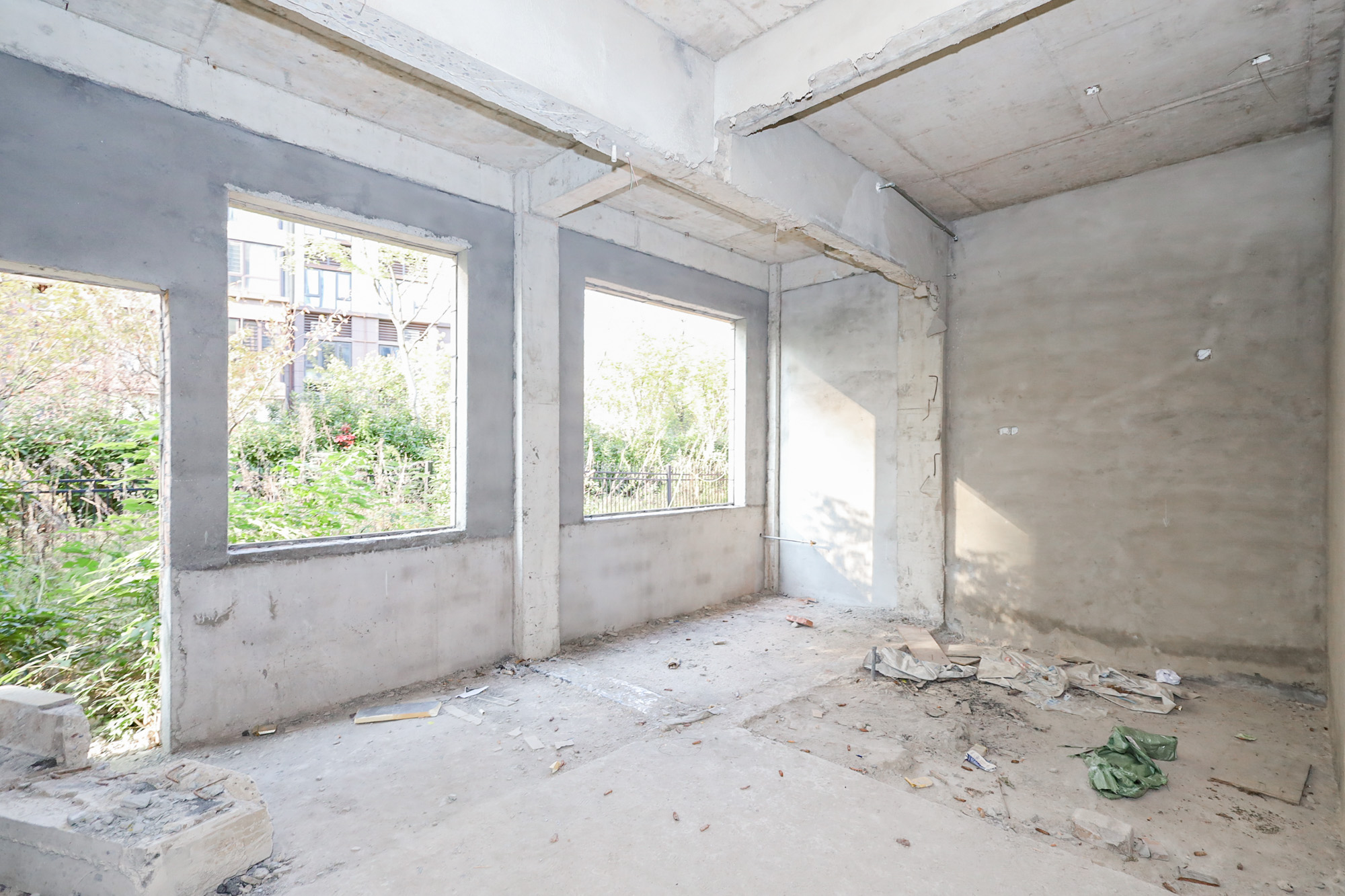 碧桂园高尔夫花园 4室2厅3卫 298.0万 碧桂园高尔夫花园 4室2厅3卫 298.0万卧室