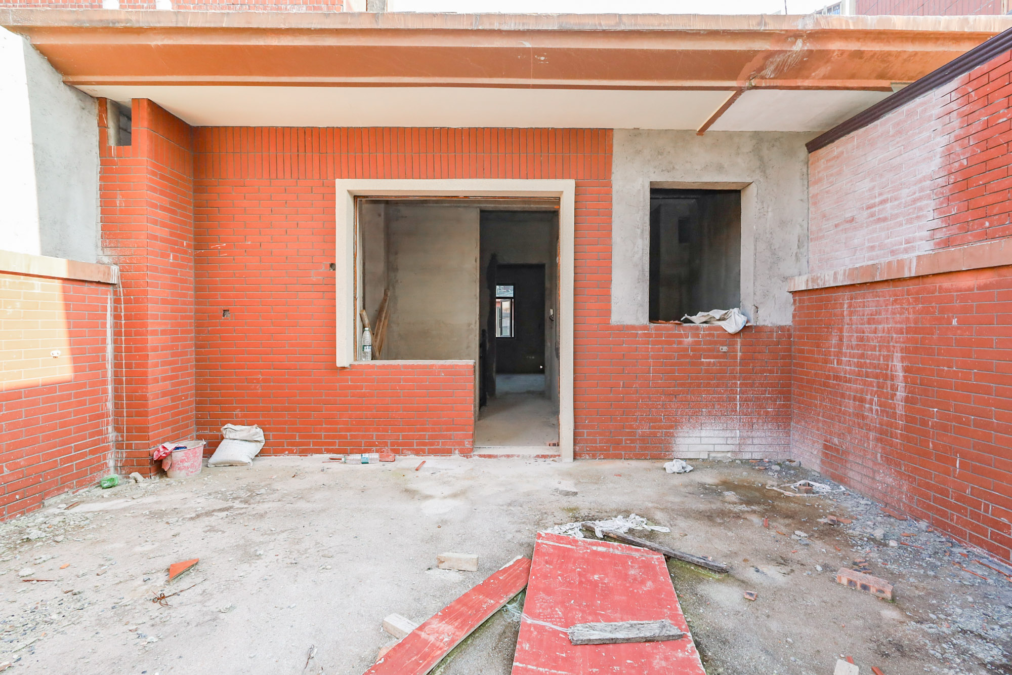 碧桂园高尔夫花园 4室2厅3卫 298.0万 碧桂园高尔夫花园 4室2厅3卫 298.0万阳台