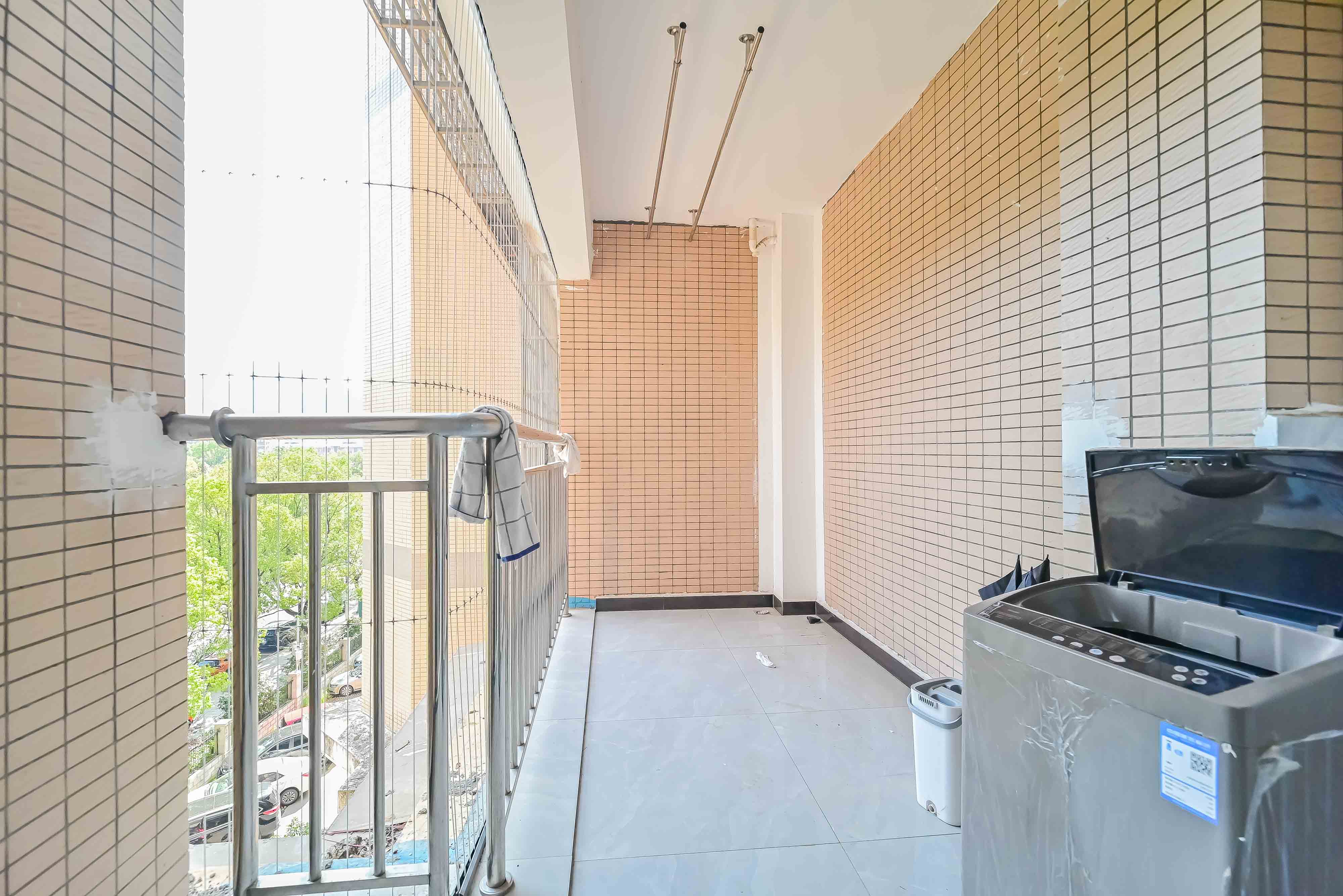 城市山水豪园（山水城市风景）  3室2厅2卫    118.0万其他