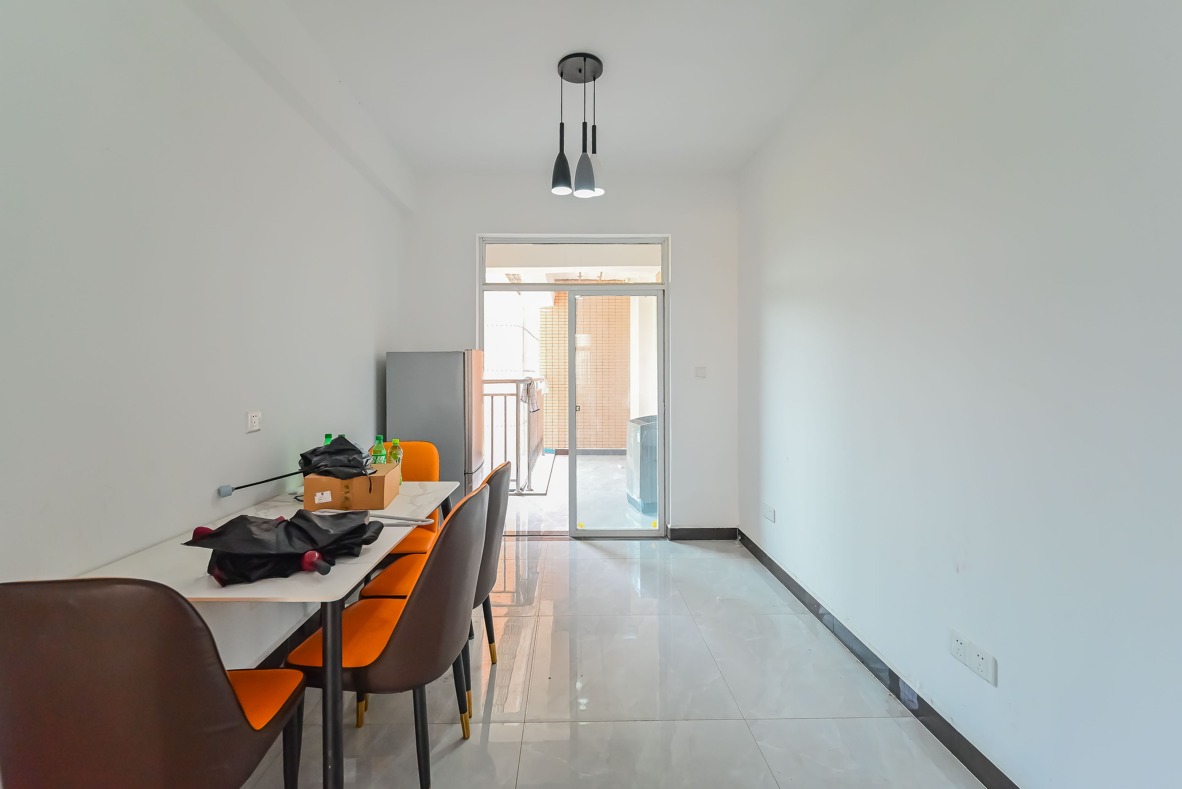 城市山水豪园（山水城市风景）  3室2厅2卫    118.0万客厅