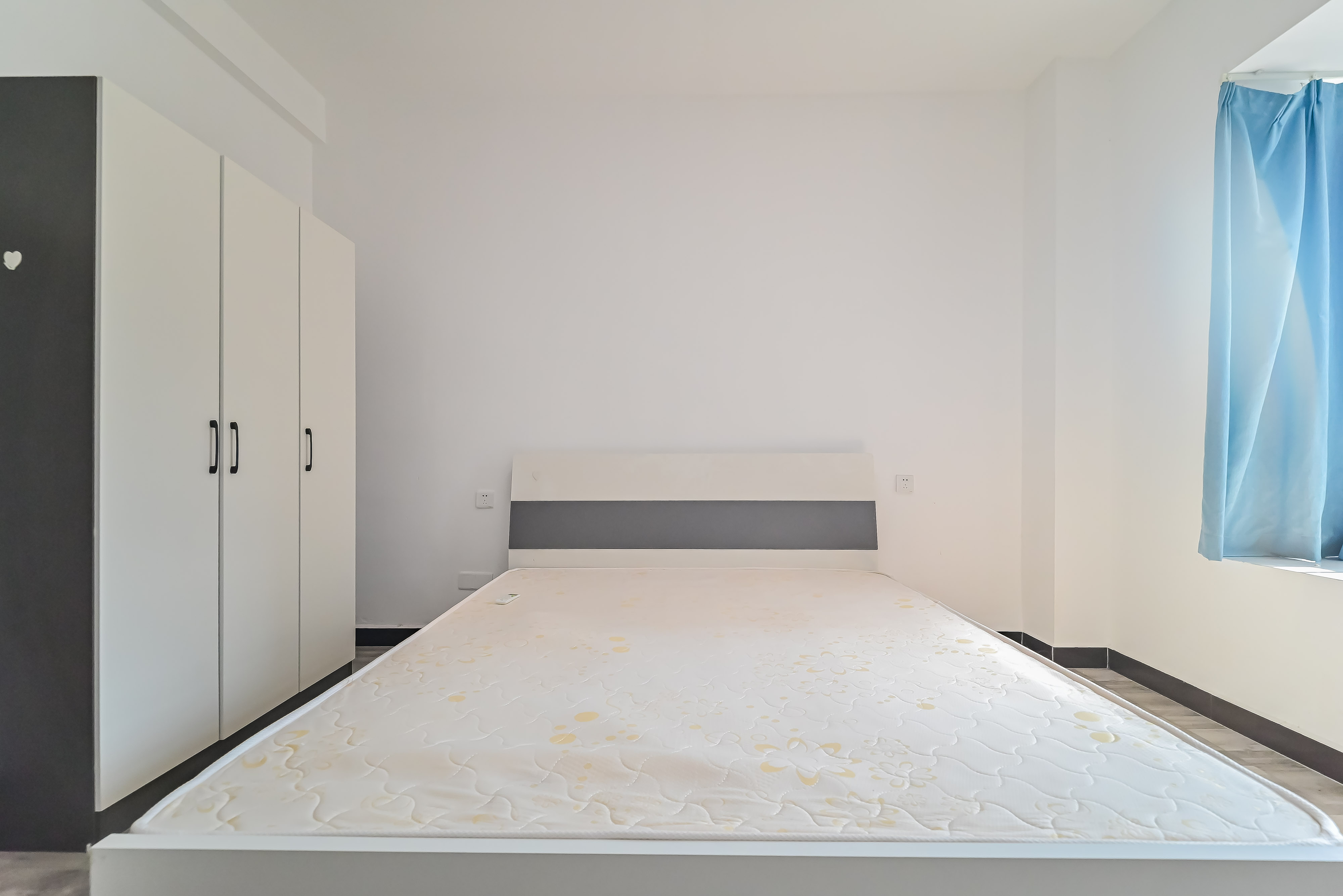 城市山水豪园（山水城市风景）  3室2厅2卫    118.0万卧室