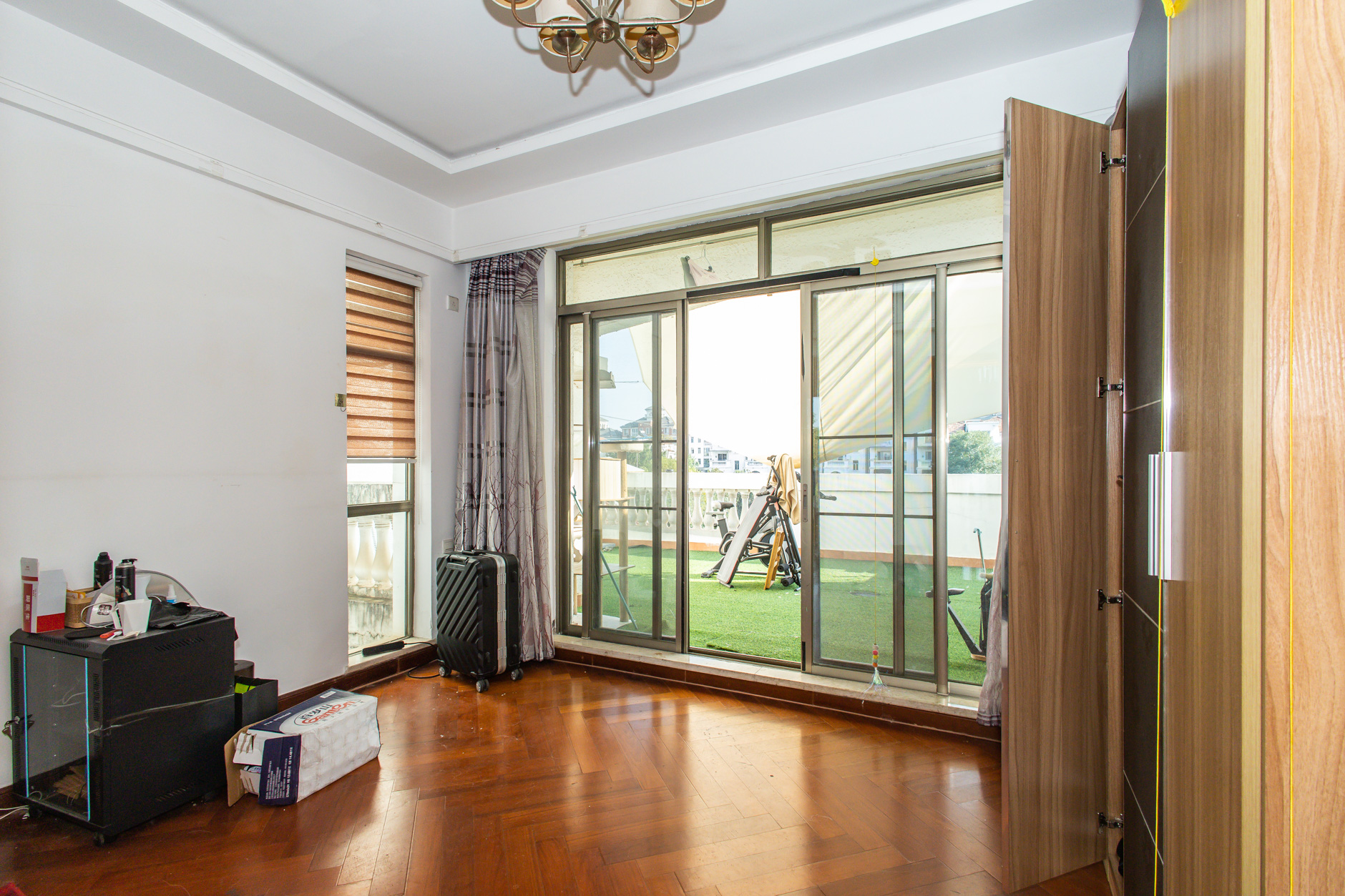 碧桂园威尼斯城  4室2厅4卫    368.0万 碧桂园威尼斯城  4室2厅4卫    368.0万卧室