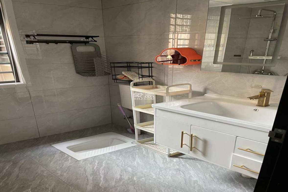 玉鑫巴陵星城 2室2厅1卫 2200.00元/月 玉鑫巴陵星城 2室2厅1卫 2200.00元/月室内图