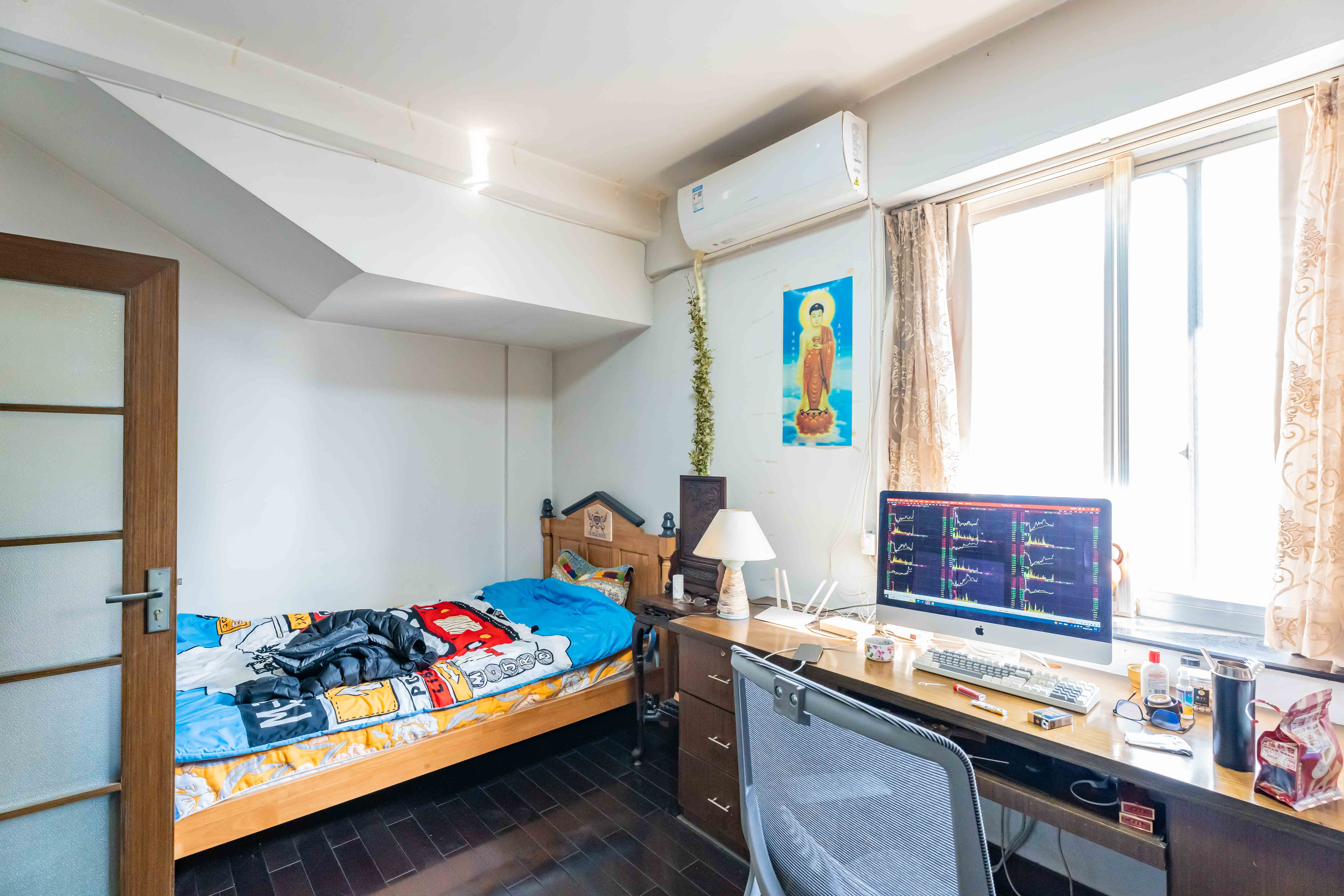 兴汉大厦 3室2厅2卫 125.0万 兴汉大厦 3室2厅2卫 125.0万卧室