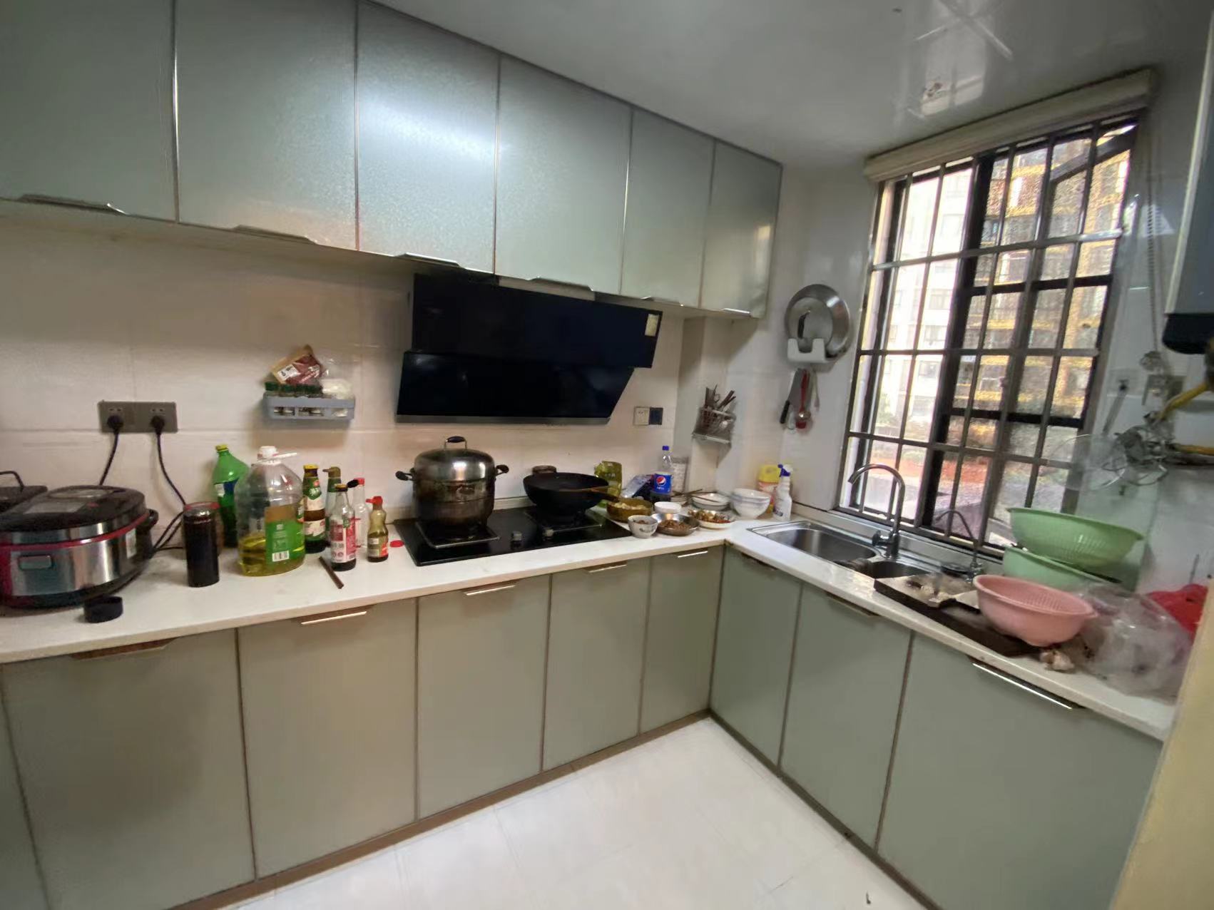 曼哈顿花园 3室2厅2卫 75.0万 曼哈顿花园 3室2厅2卫 75.0万室内图