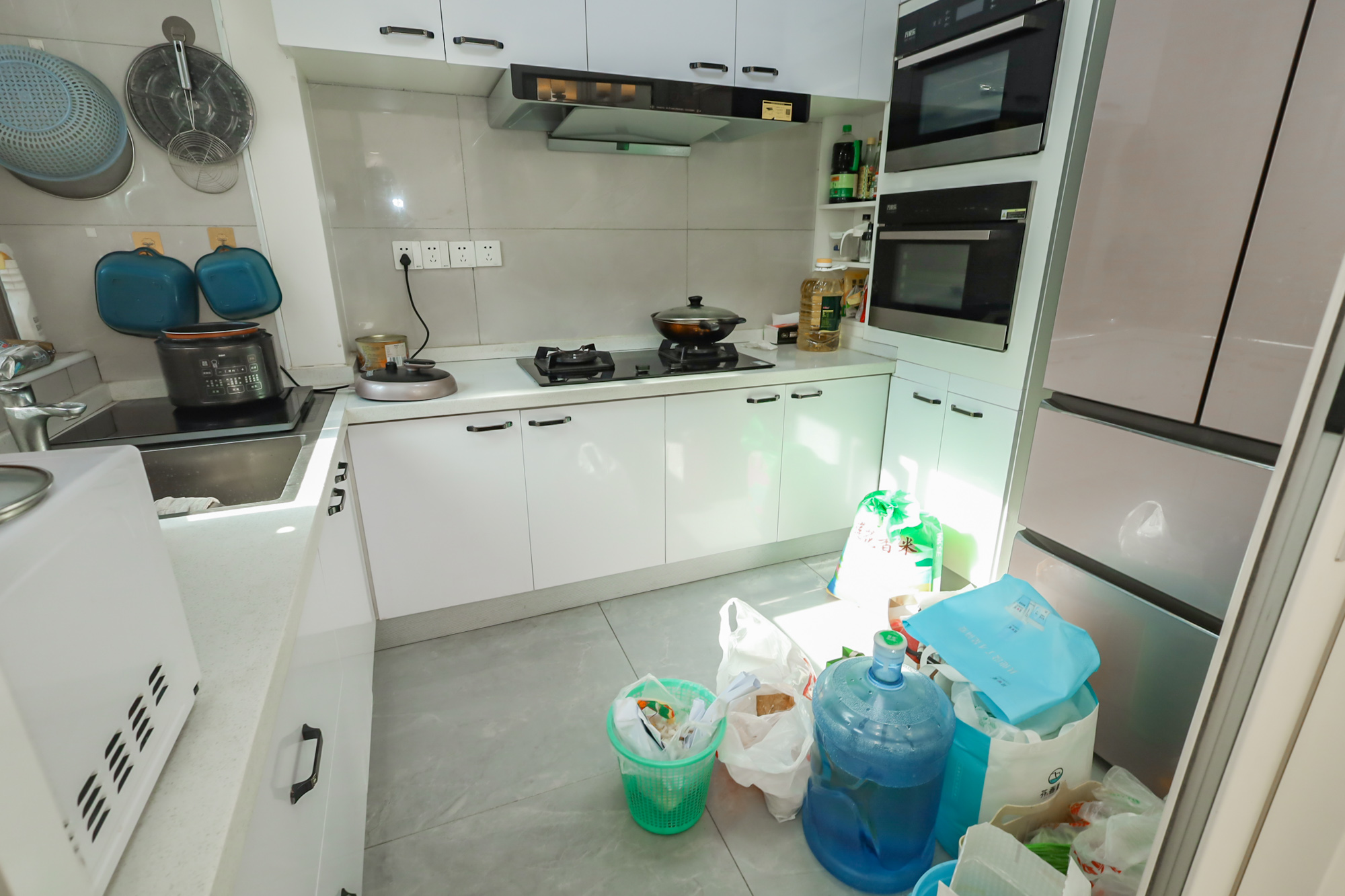 保利天禧D区 4室2厅2卫 302.18万 保利天禧D区 4室2厅2卫 302.18万厨房