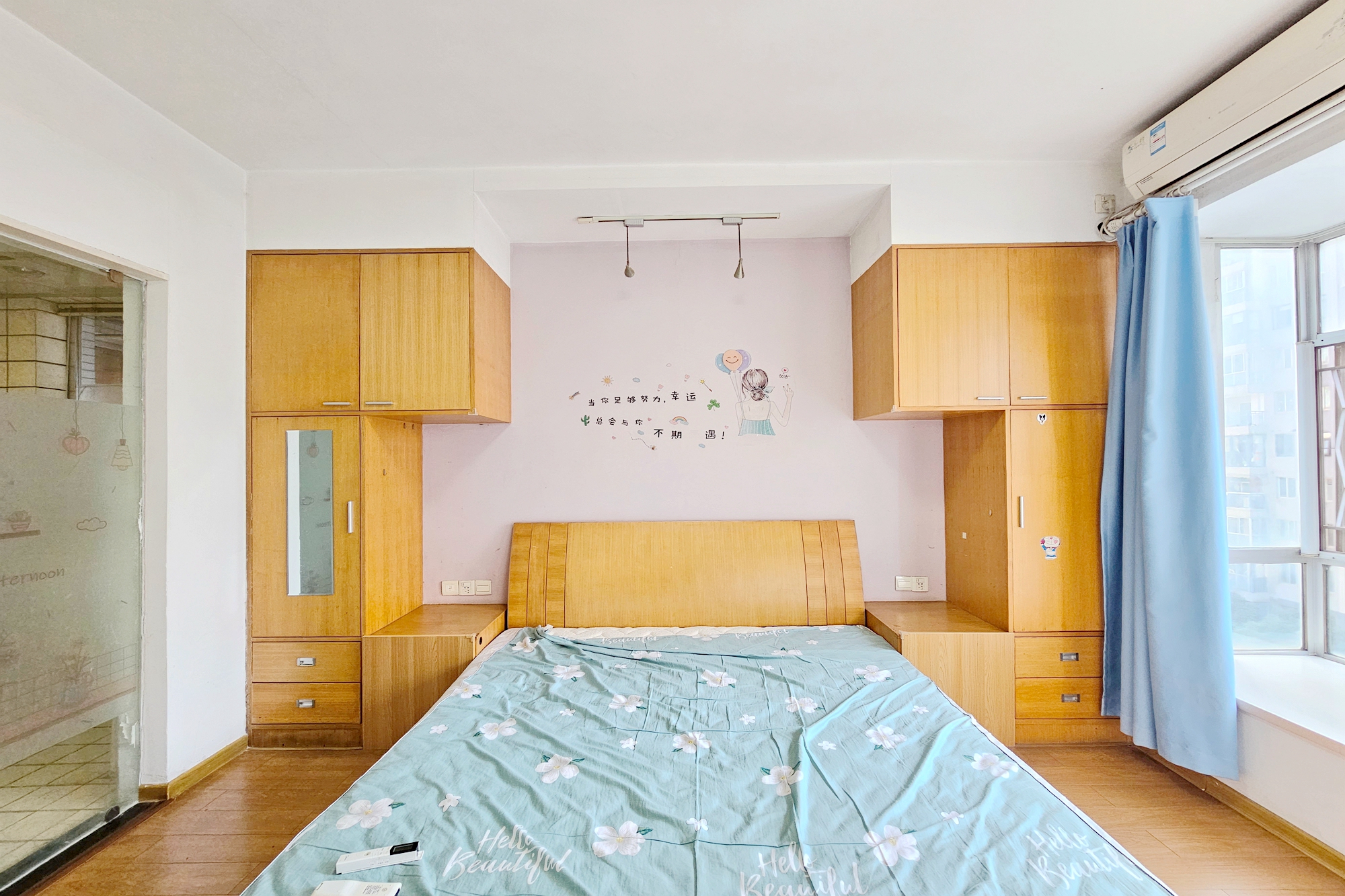 长房东郡  3室2厅2卫    118.0万卧室