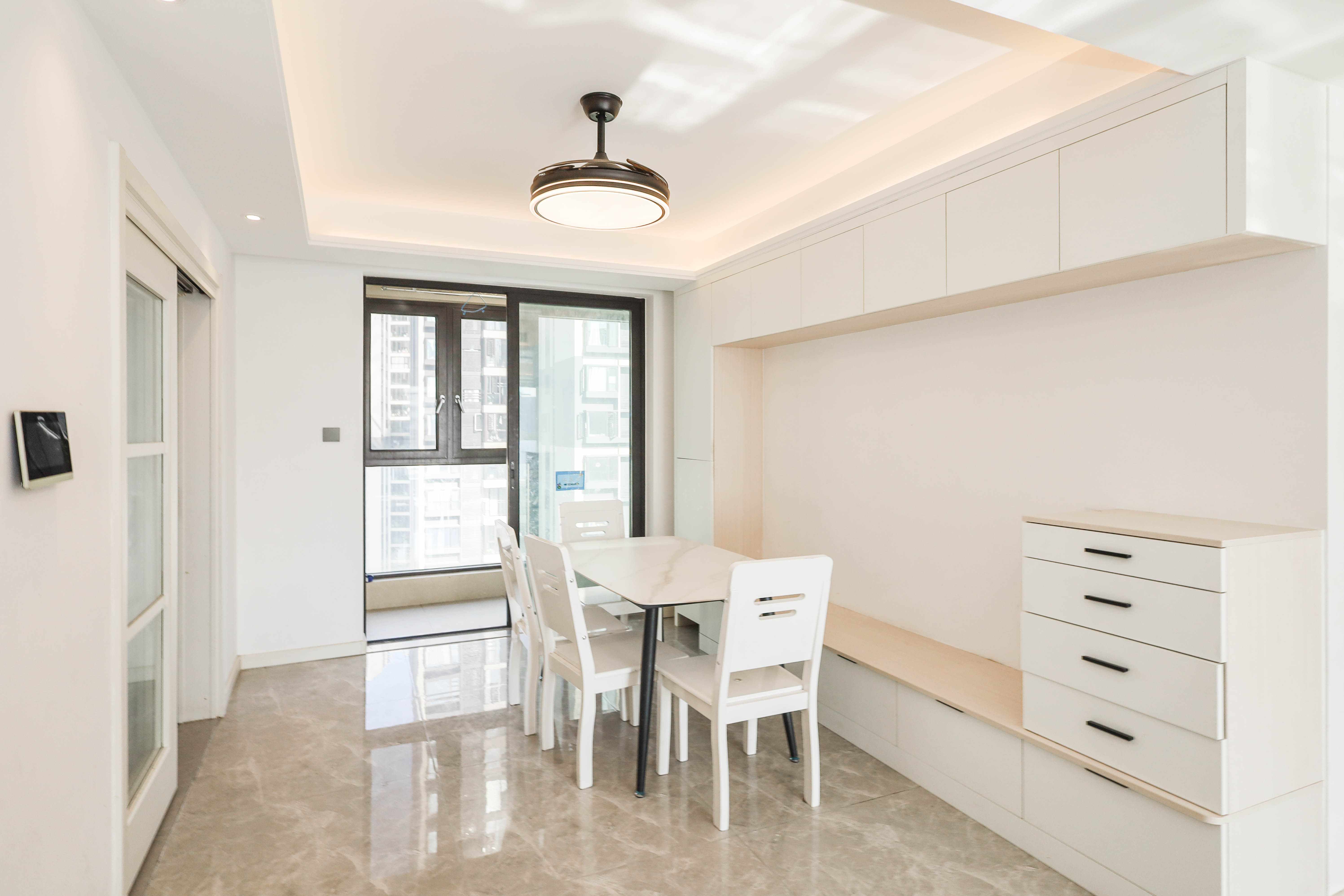 万科金色梦想C区  4室2厅2卫    206.0万其他