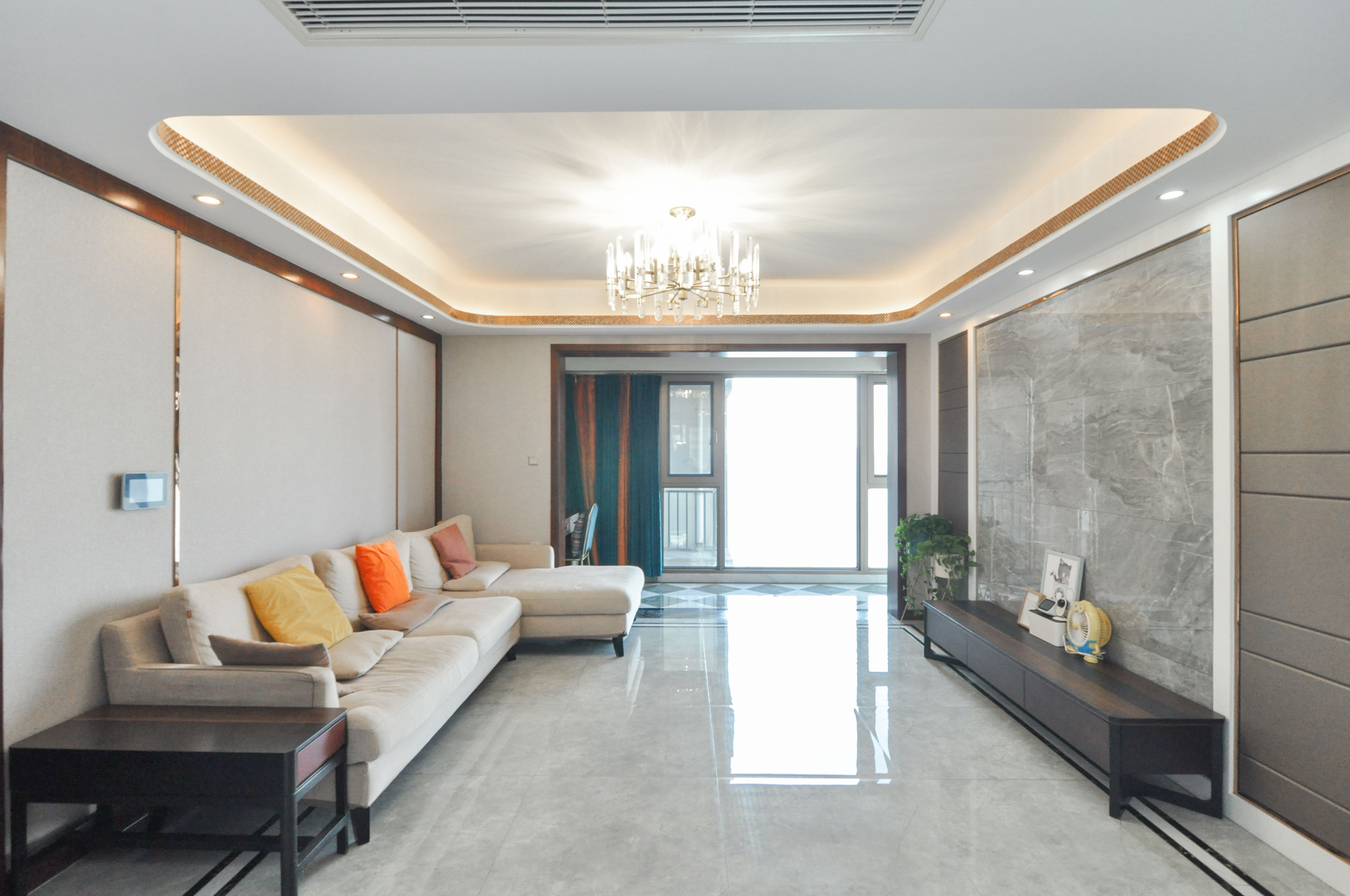 中建梅溪湖中心 4室2厅2卫 285.0万 中建梅溪湖中心 4室2厅2卫 285.0万客厅