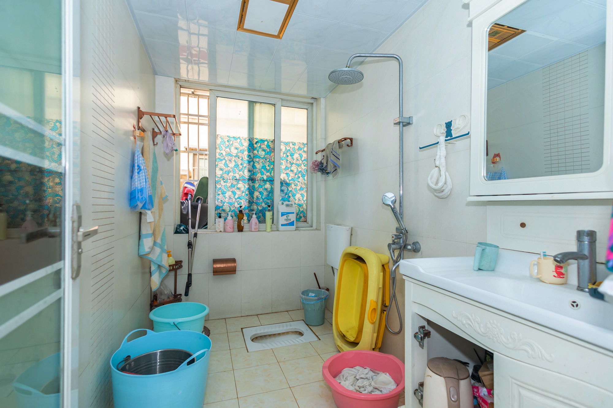 开源鑫阁  4室2厅2卫    74.8万卫生间