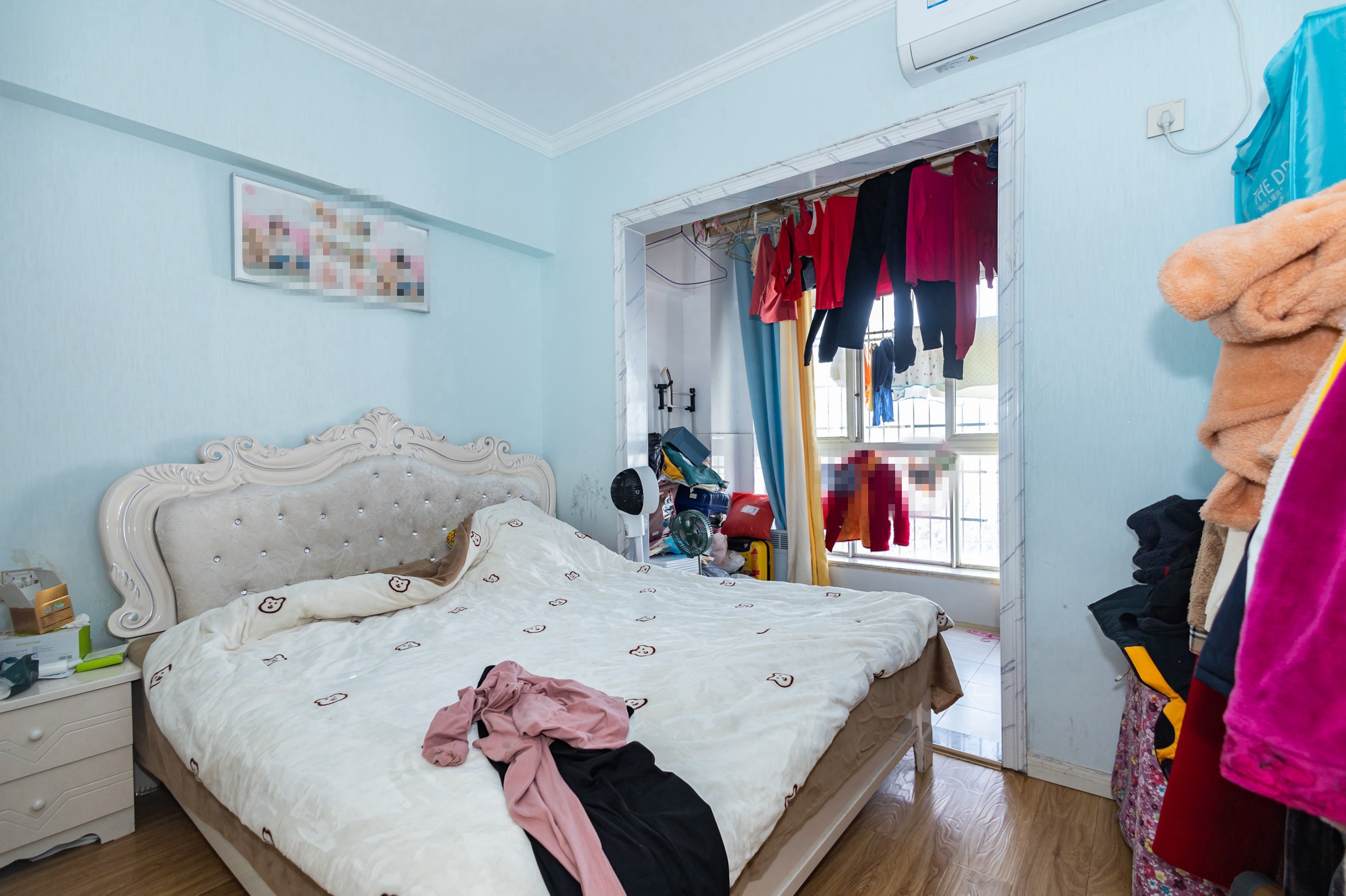 开源鑫阁  4室2厅2卫    74.8万卧室