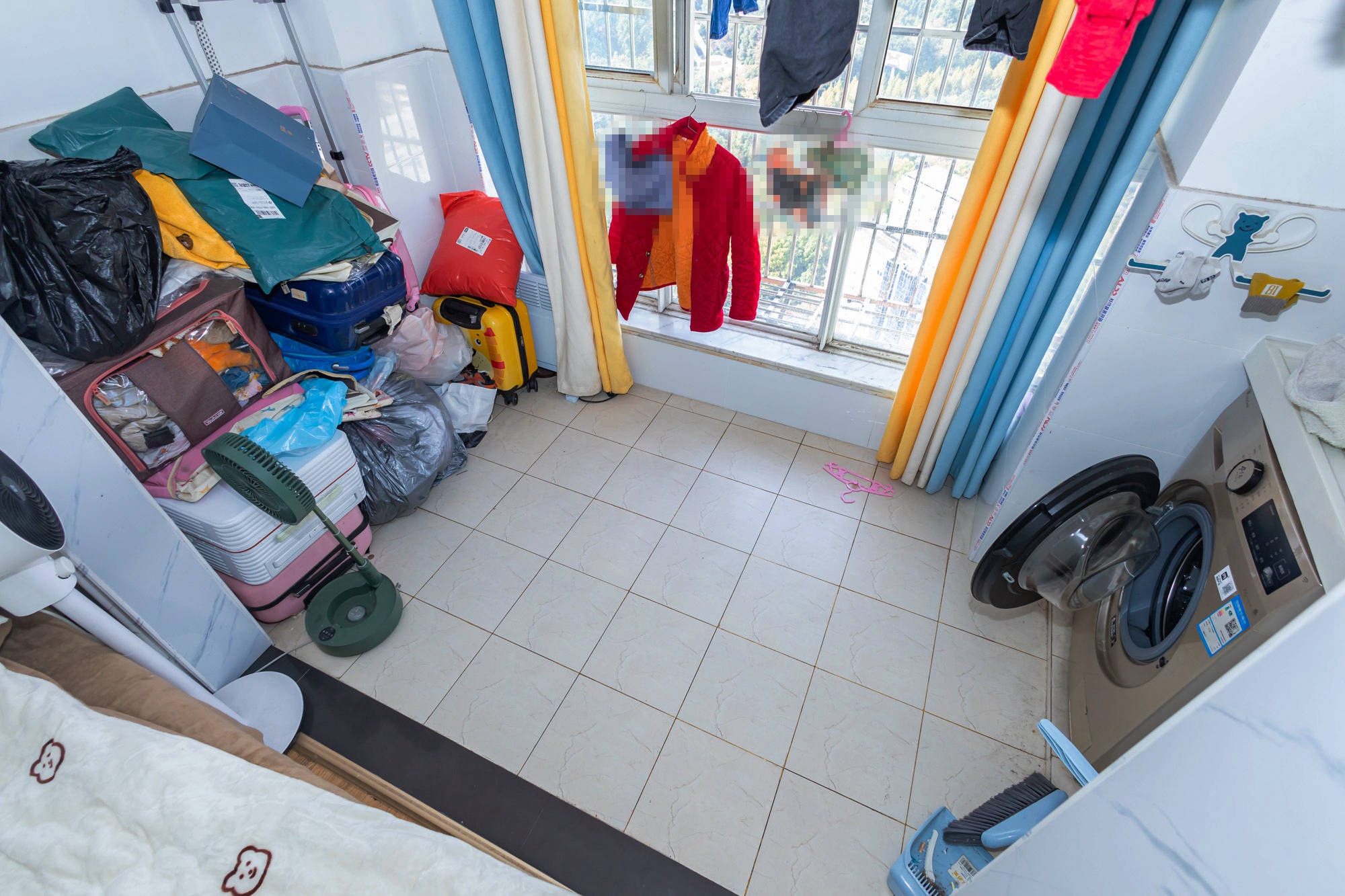 开源鑫阁  4室2厅2卫    74.8万阳台