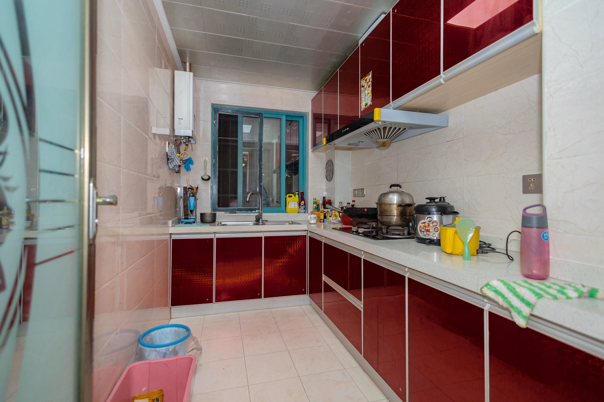 蝴蝶谷 3室2厅1卫 69.8万 蝴蝶谷 3室2厅1卫 69.8万厨房