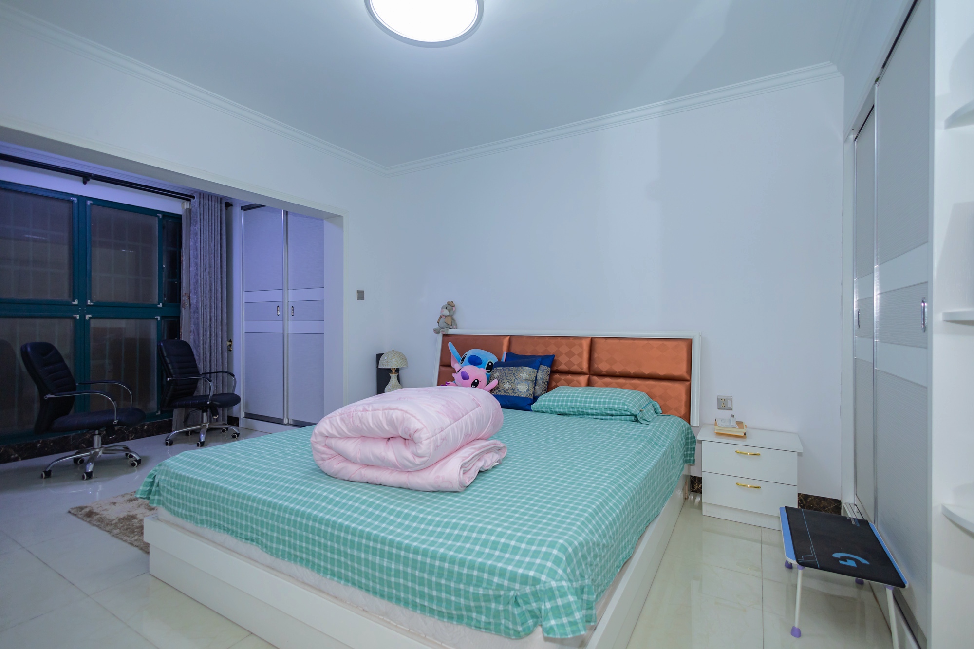 蝴蝶谷 3室2厅1卫 69.8万 蝴蝶谷 3室2厅1卫 69.8万卧室